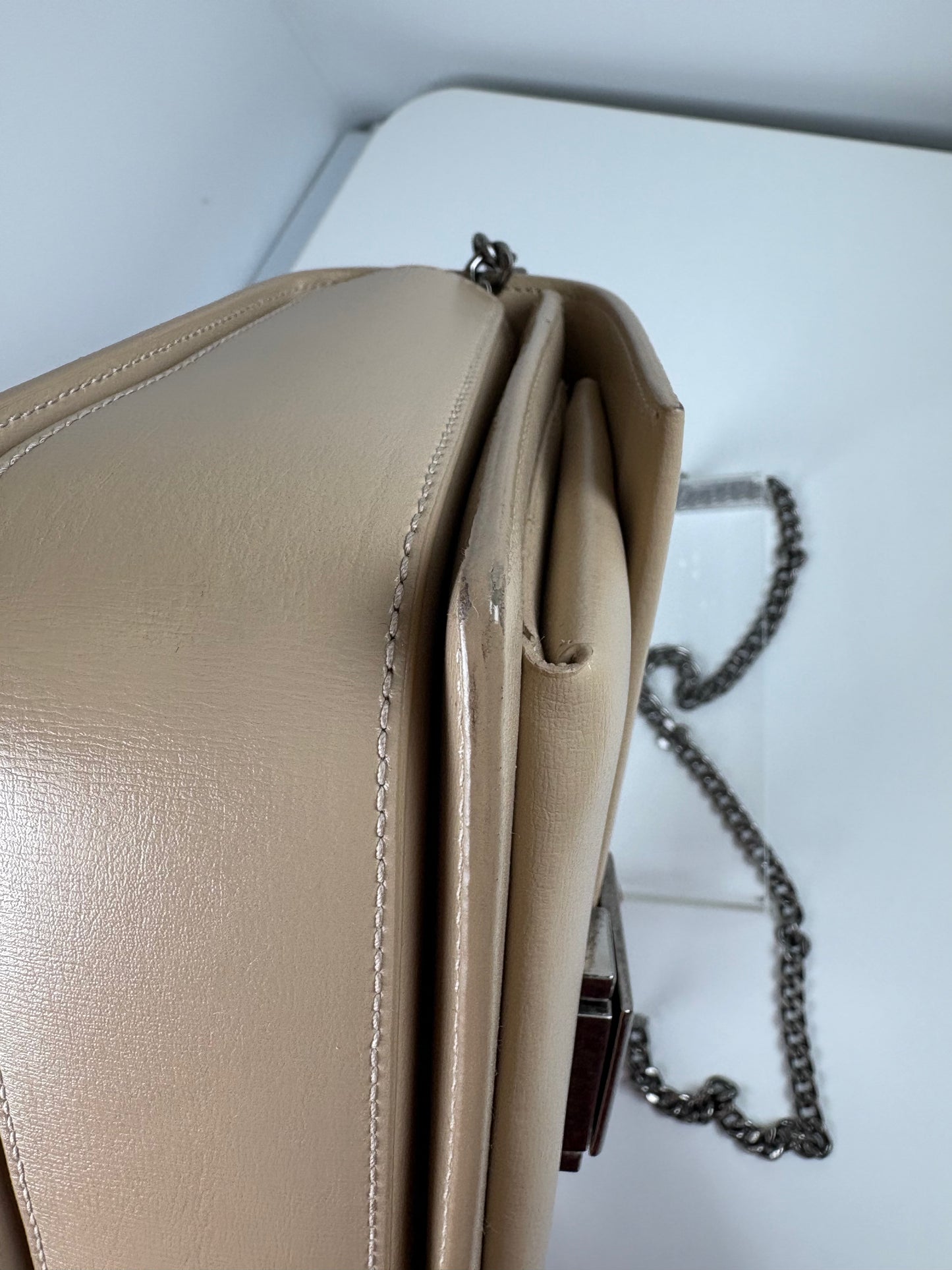 Pre-Owned SAINT LAURENT Bellechasse Handbag, Beige, Medium
