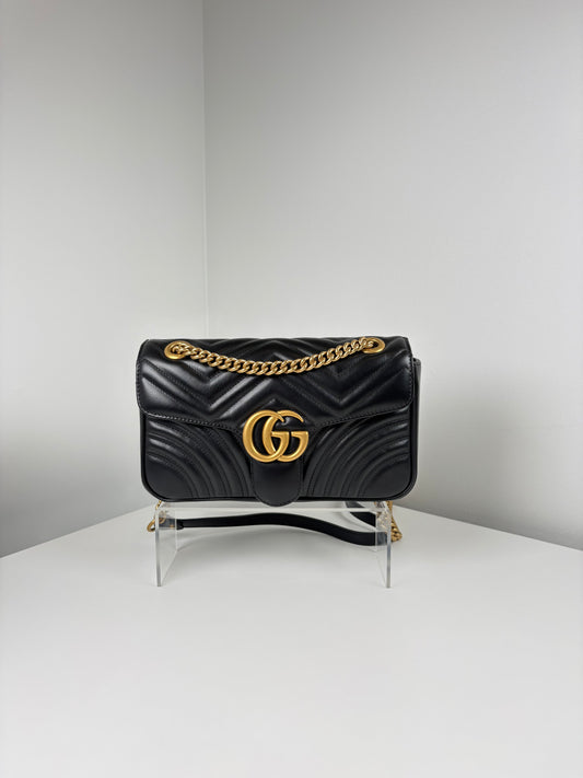 Pre-Owned GUCCI Marmont Shoulder Handbag, Black/GHW, Medium