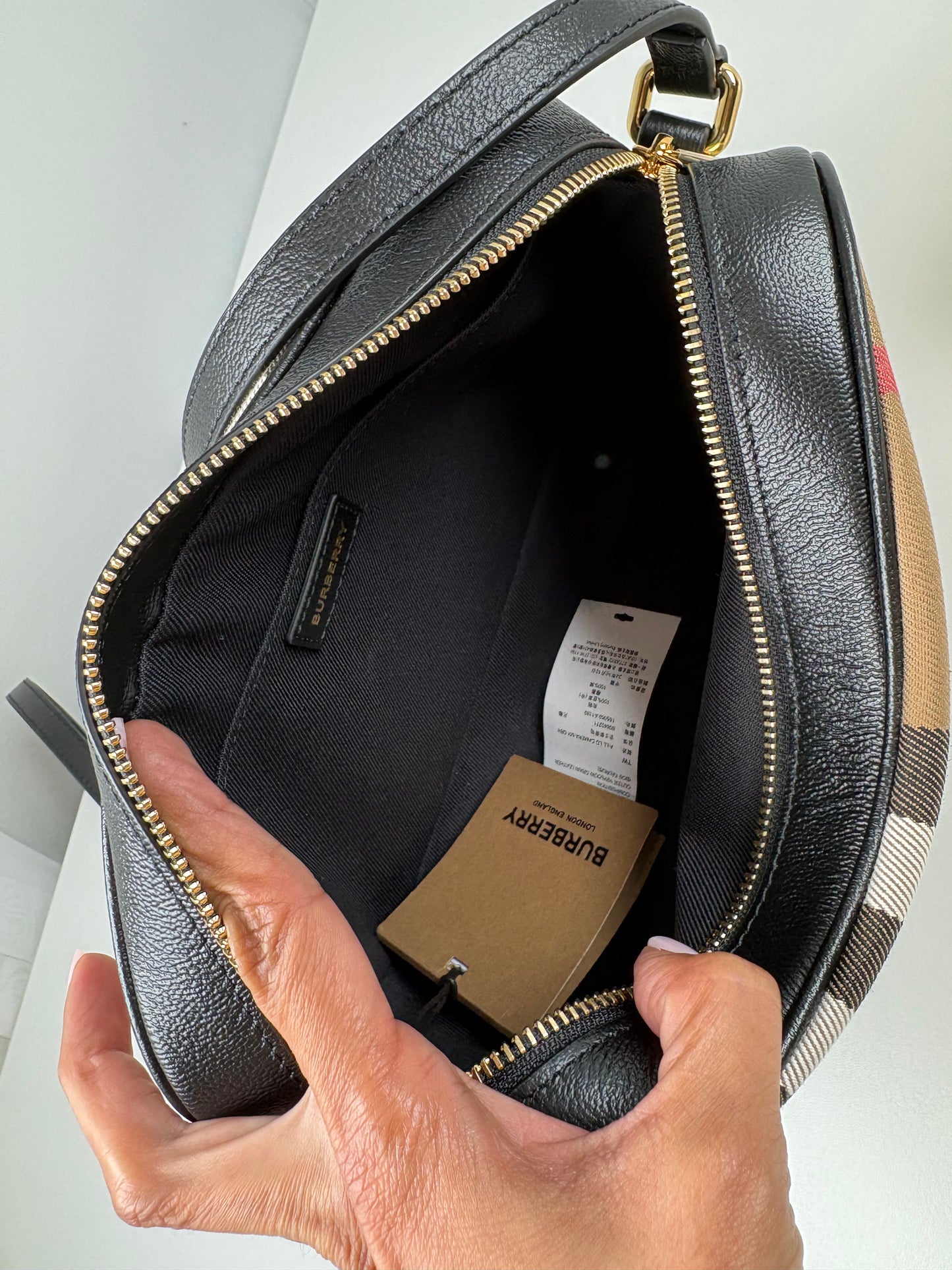 Pre-Owned BURBERRY Giant Check Camera Handbag, Nova Check, Small