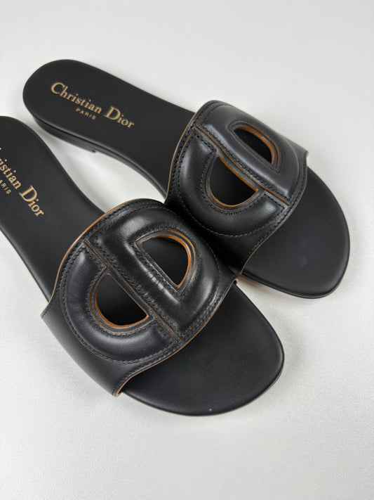Pre-Owned CHRISTIAN DIOR D-Club Slides, Black, 37