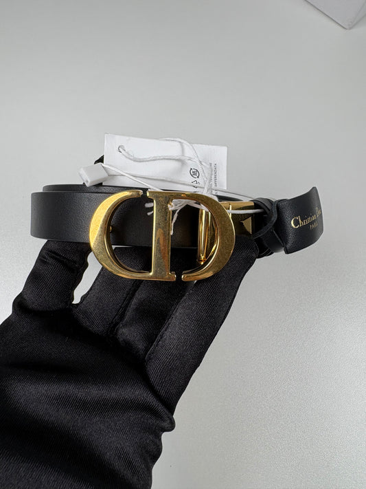 Pre-Owned CHRISTIAN DIOR Montaigne Reversible Belt, Black/White/GHW, 70