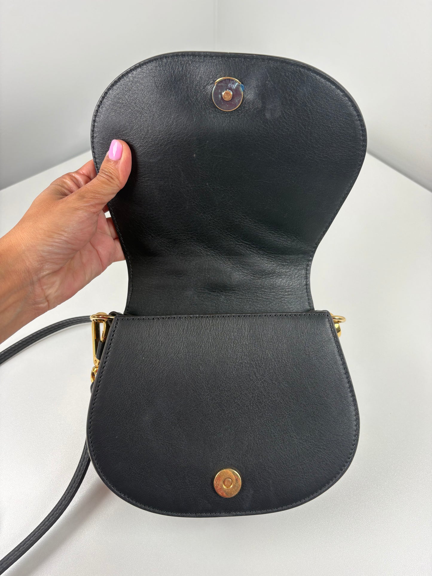 Pre-Owned CHLOE Nile Bracelet Handbag, Black