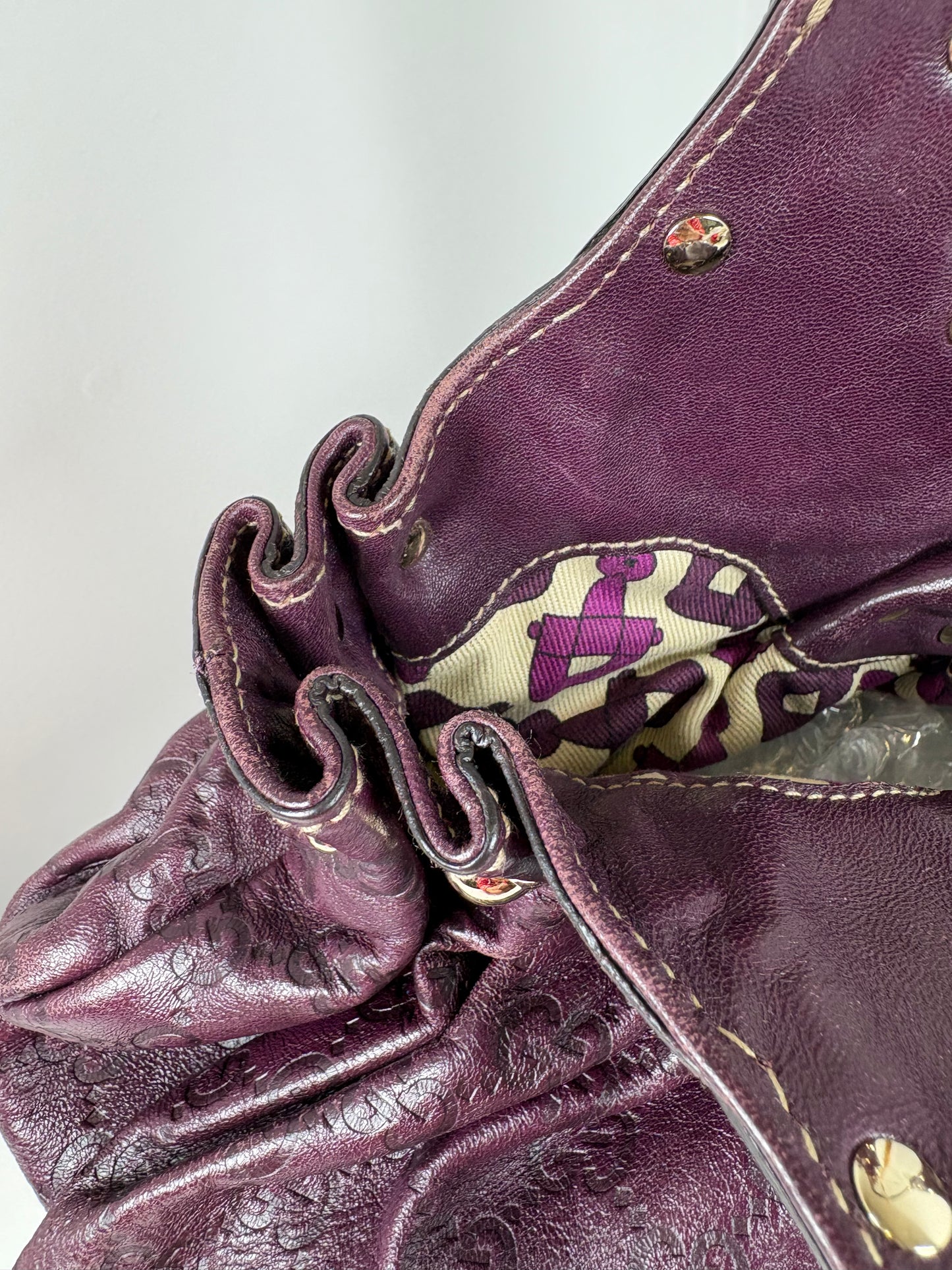 Pre-Owned GUCCI Guccissima Leather Studden Tote Handbag, Purple