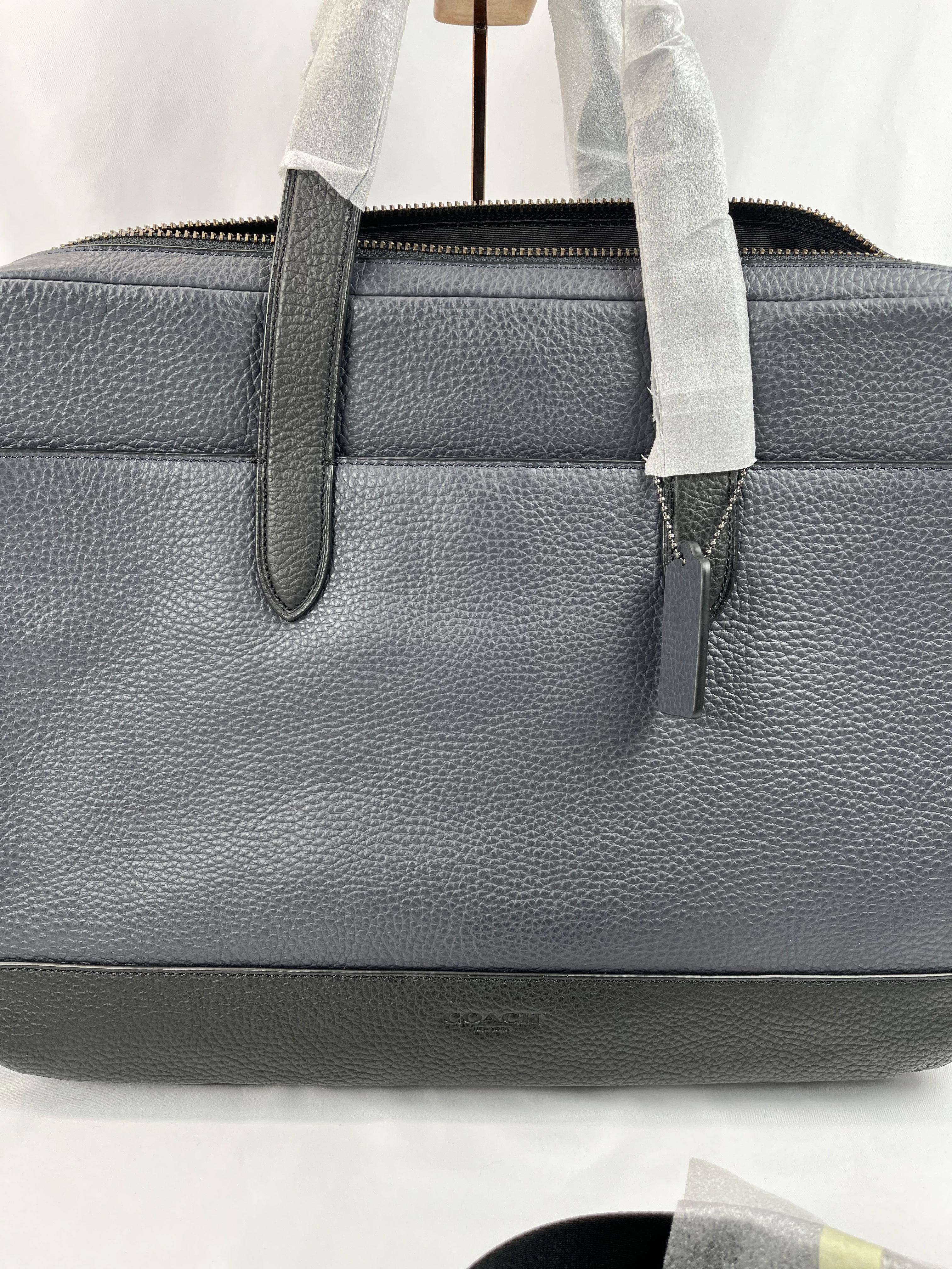 Pre-Owned COACH Hamilton Pebble Leather Blue/Black Laptop Bag