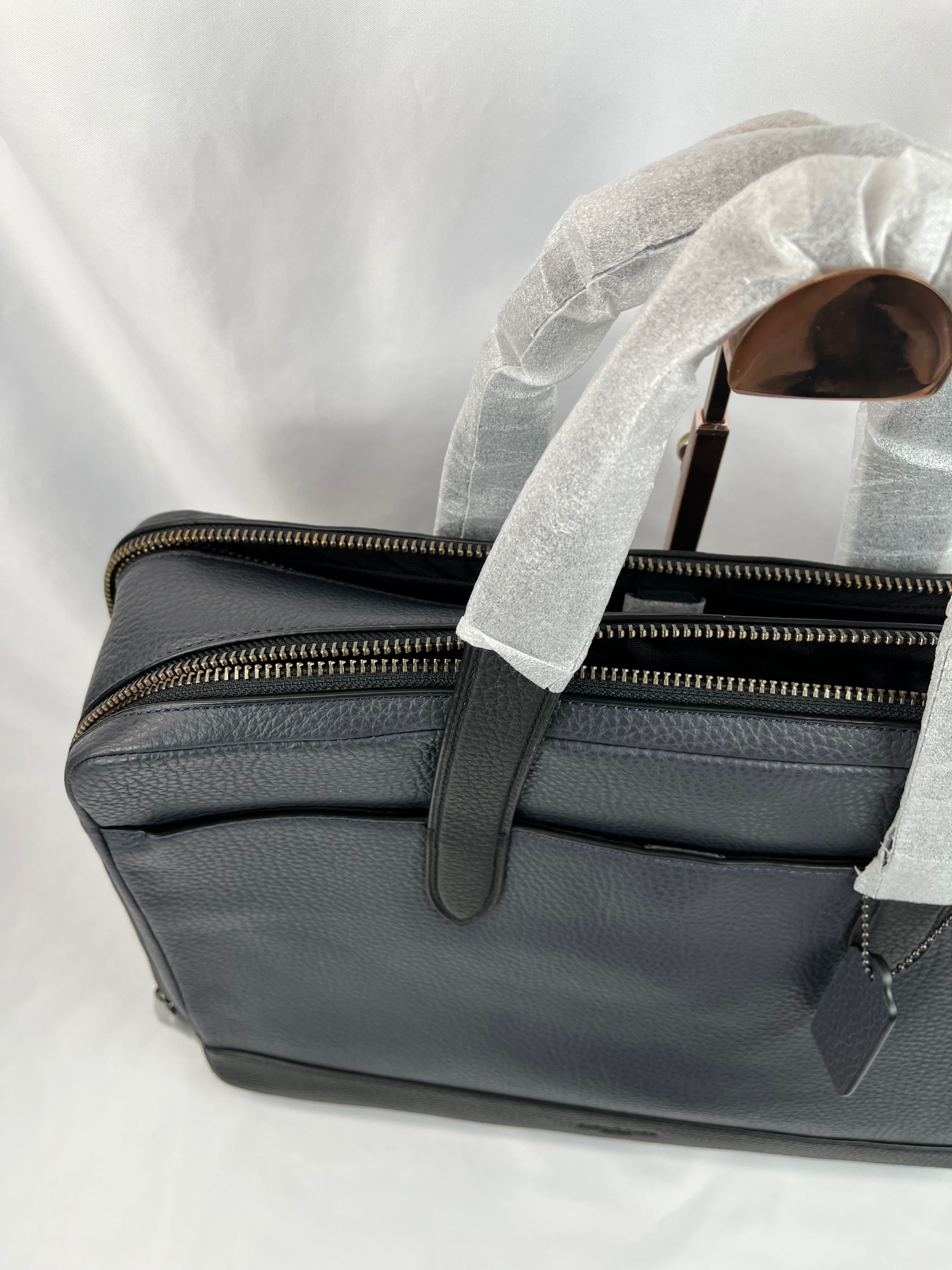 Pre-Owned COACH Hamilton Pebble Leather Blue/Black Laptop Bag