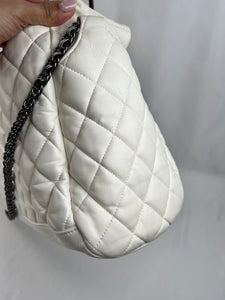 Pre-Owned CHANEL™ Paris-Moscow Square White Handbag