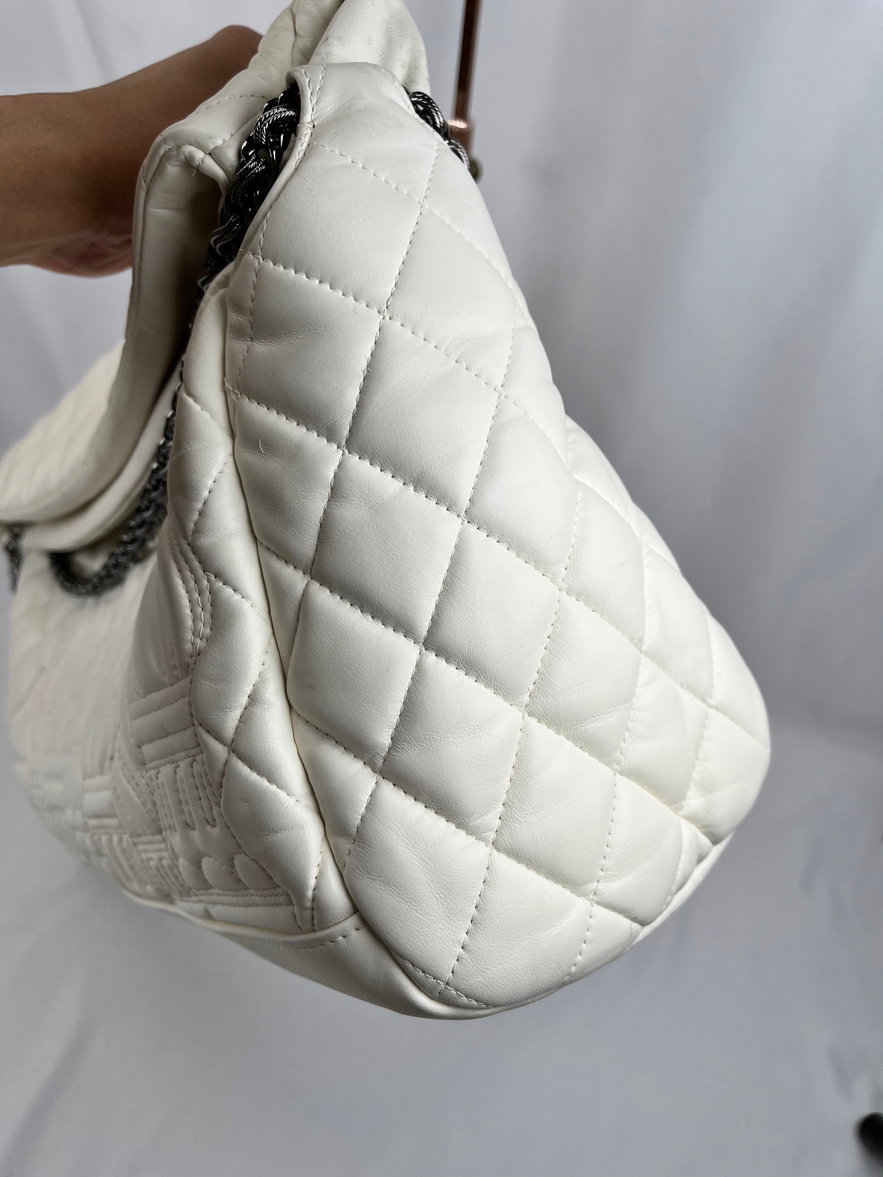 Pre-Owned CHANEL™ Paris-Moscow Square White Handbag