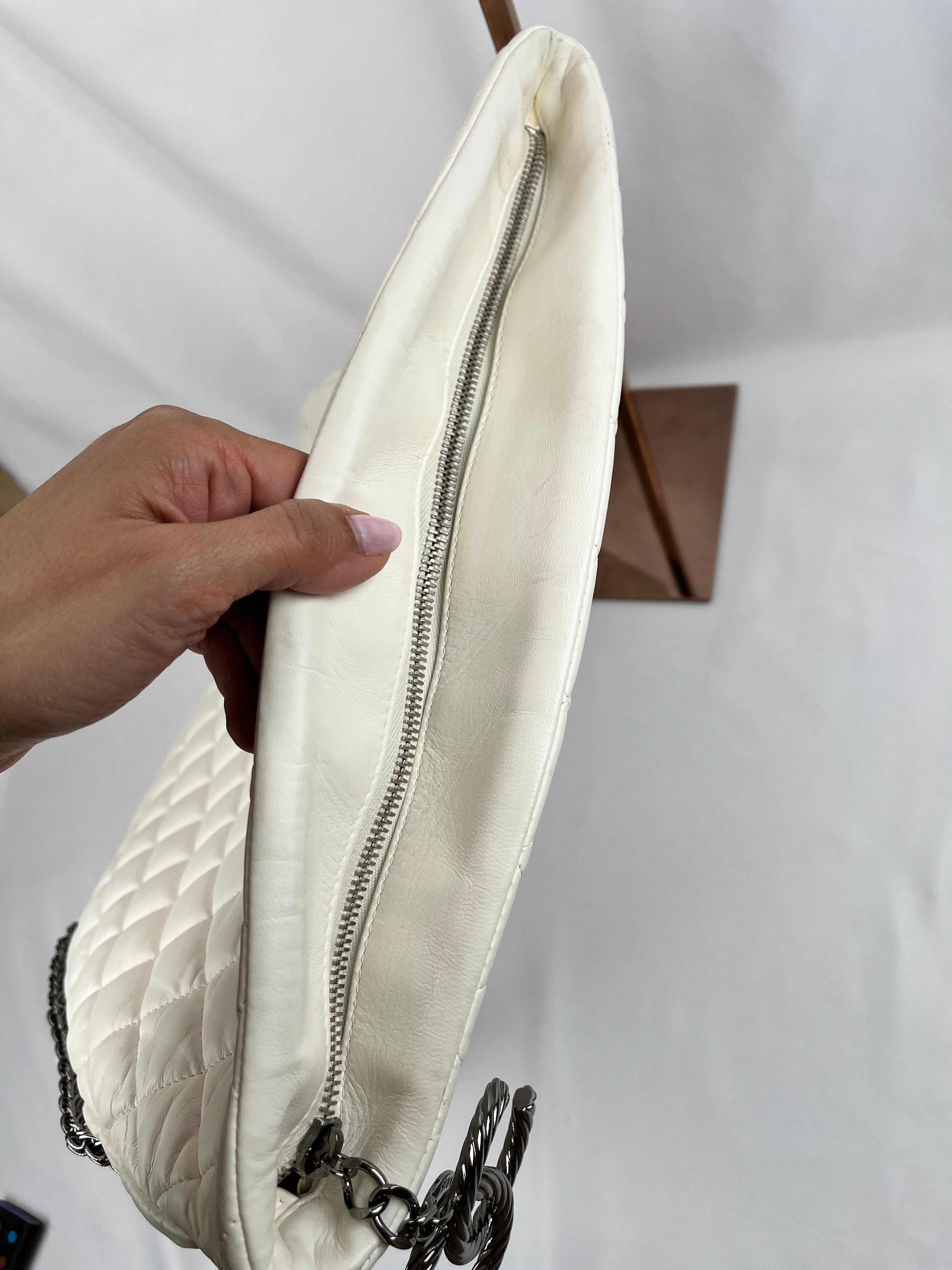 Pre-Owned CHANEL™ Paris-Moscow Square White Handbag
