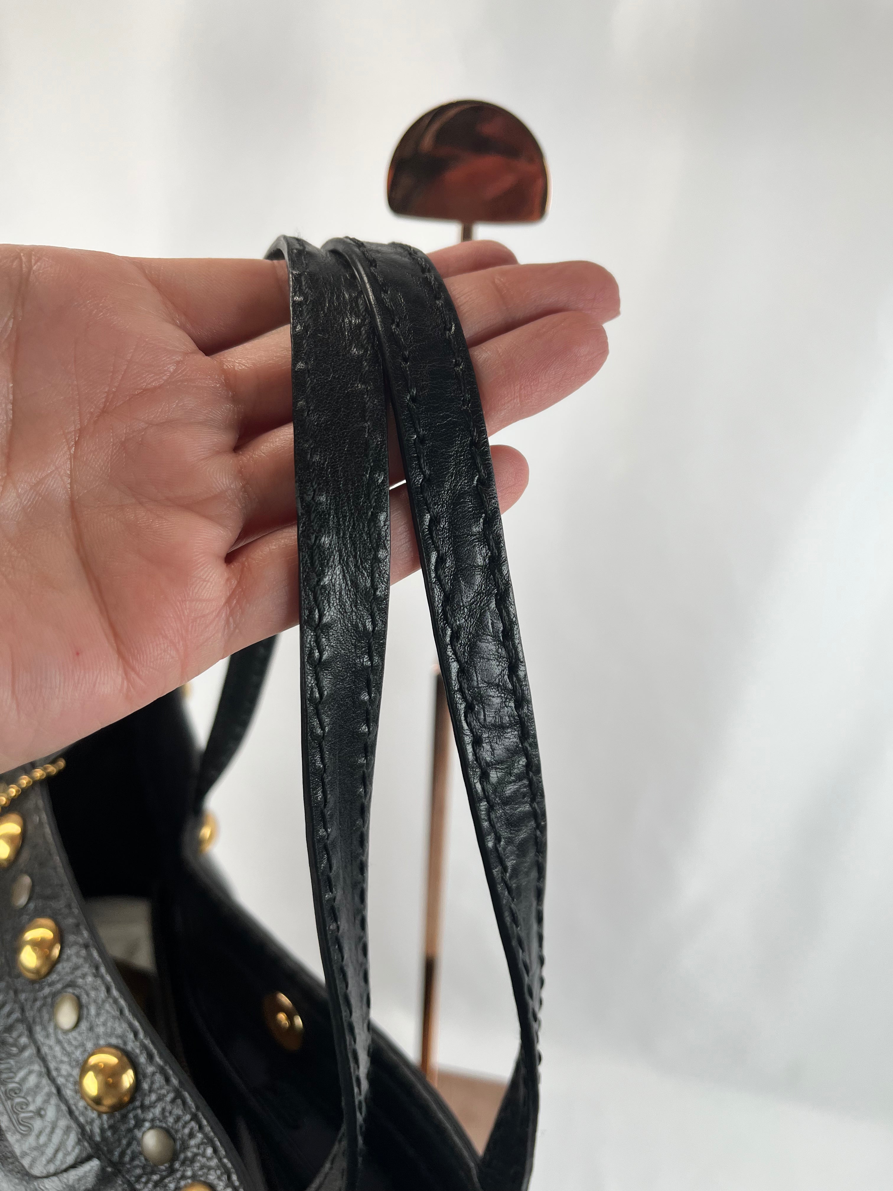 Pre-Owned GUCCI Babushka Black Handbag