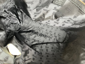 Pre-Owned GUCCI Babushka Black Handbag