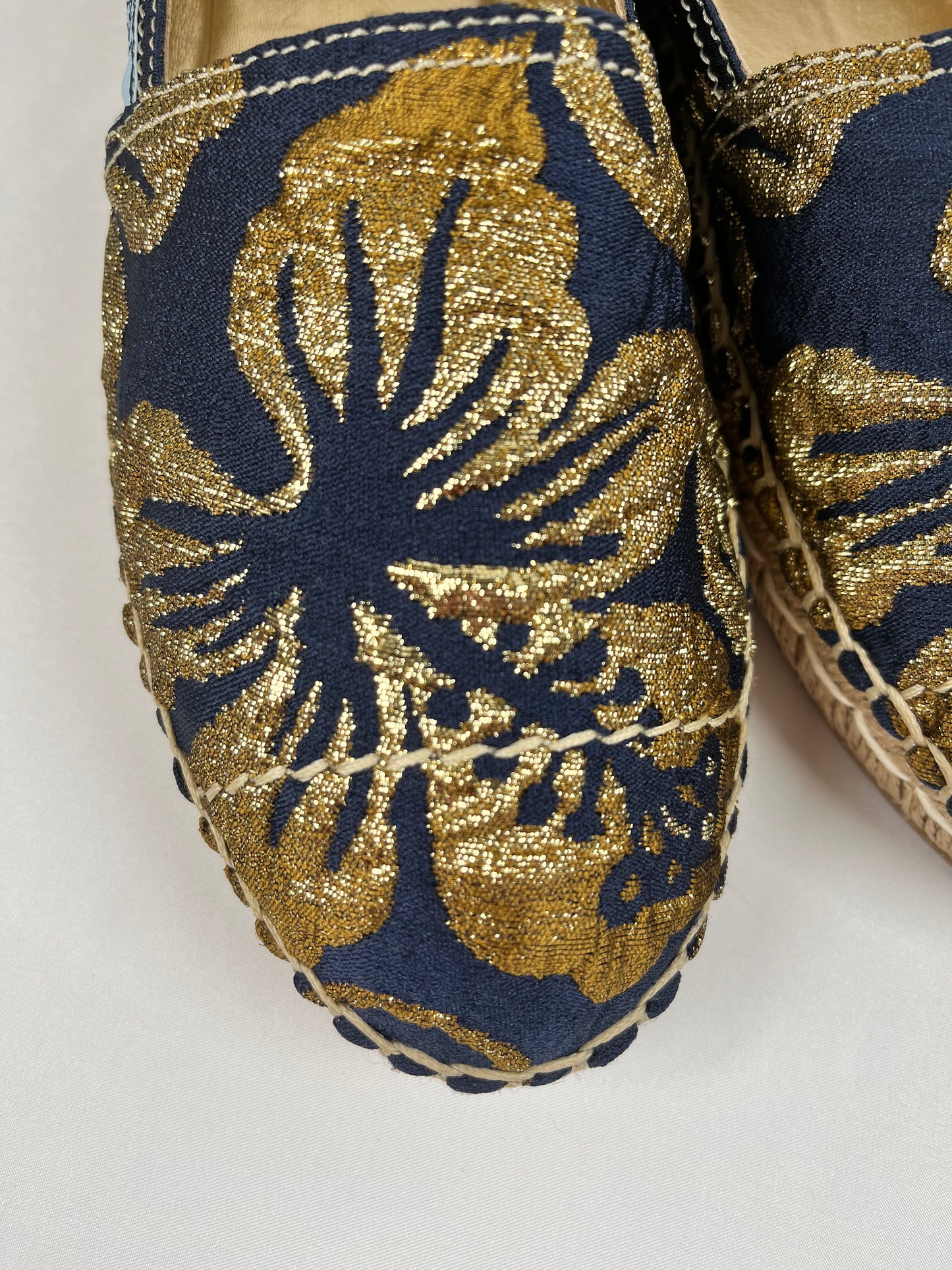 Pre-Owned PRADA Brocade Navy/Gold Espadrilles, 9.5B