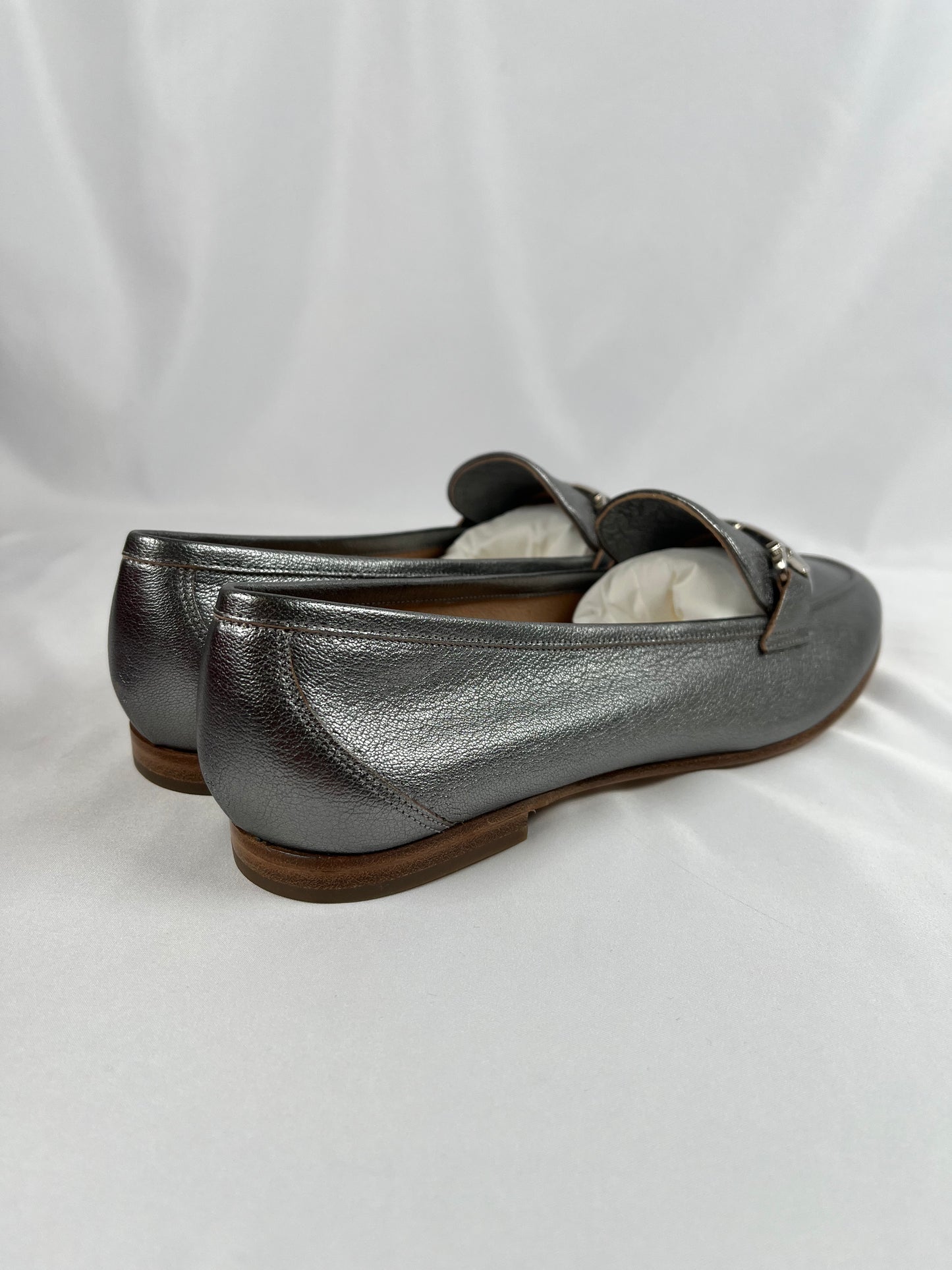 Pre-Owned SALVATORE FERRAGAMO Silver Loafers, 9.5