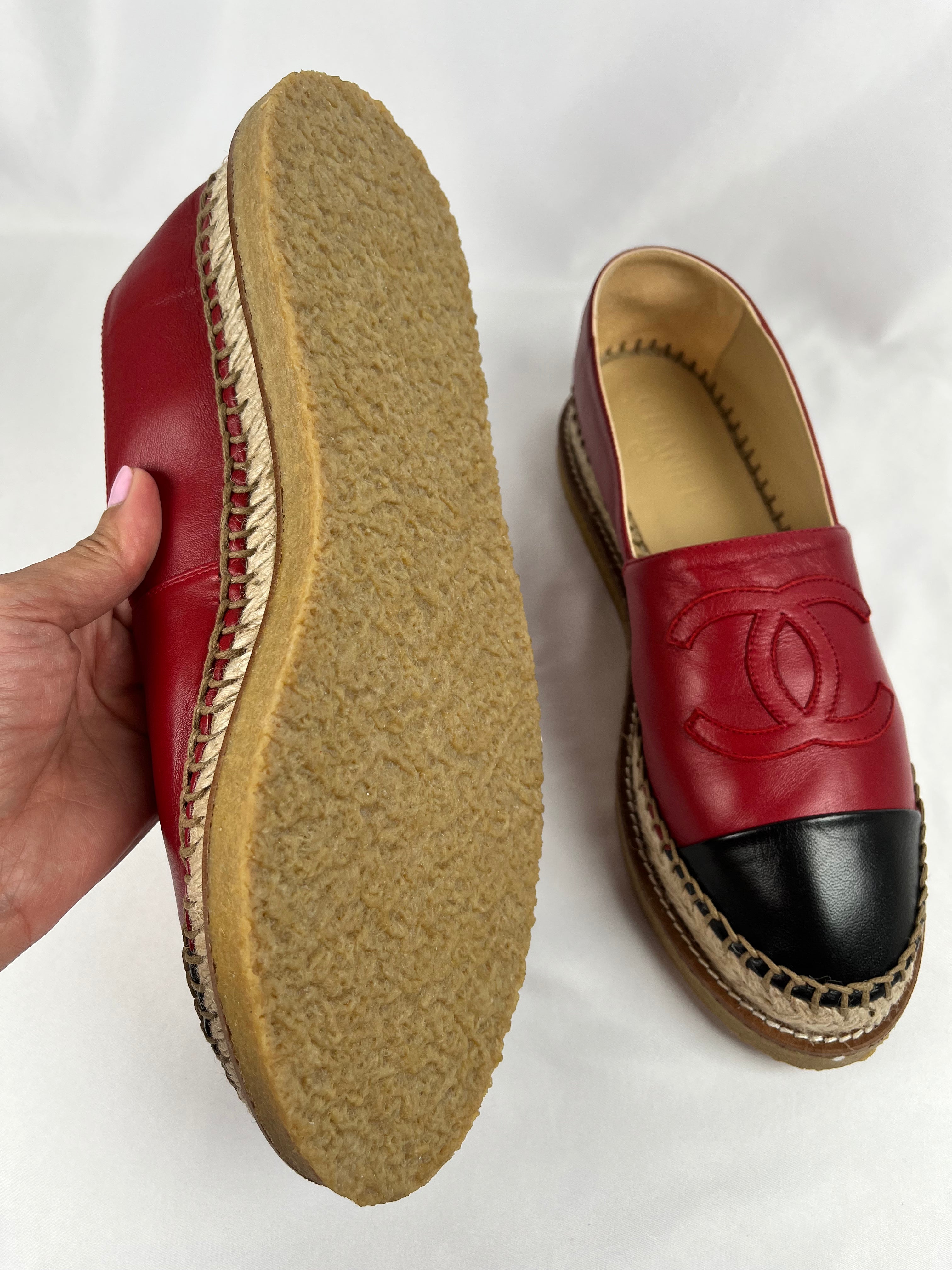Pre-Owned CHANEL™ Black/Red Espadrilles, 40