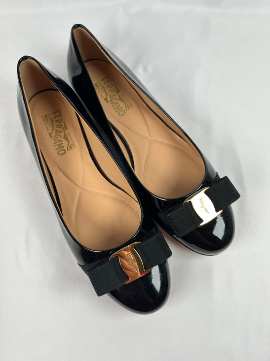 Pre-Owned SALVATORE FERRGAMO Varina Ballet Black Flats, 9.5