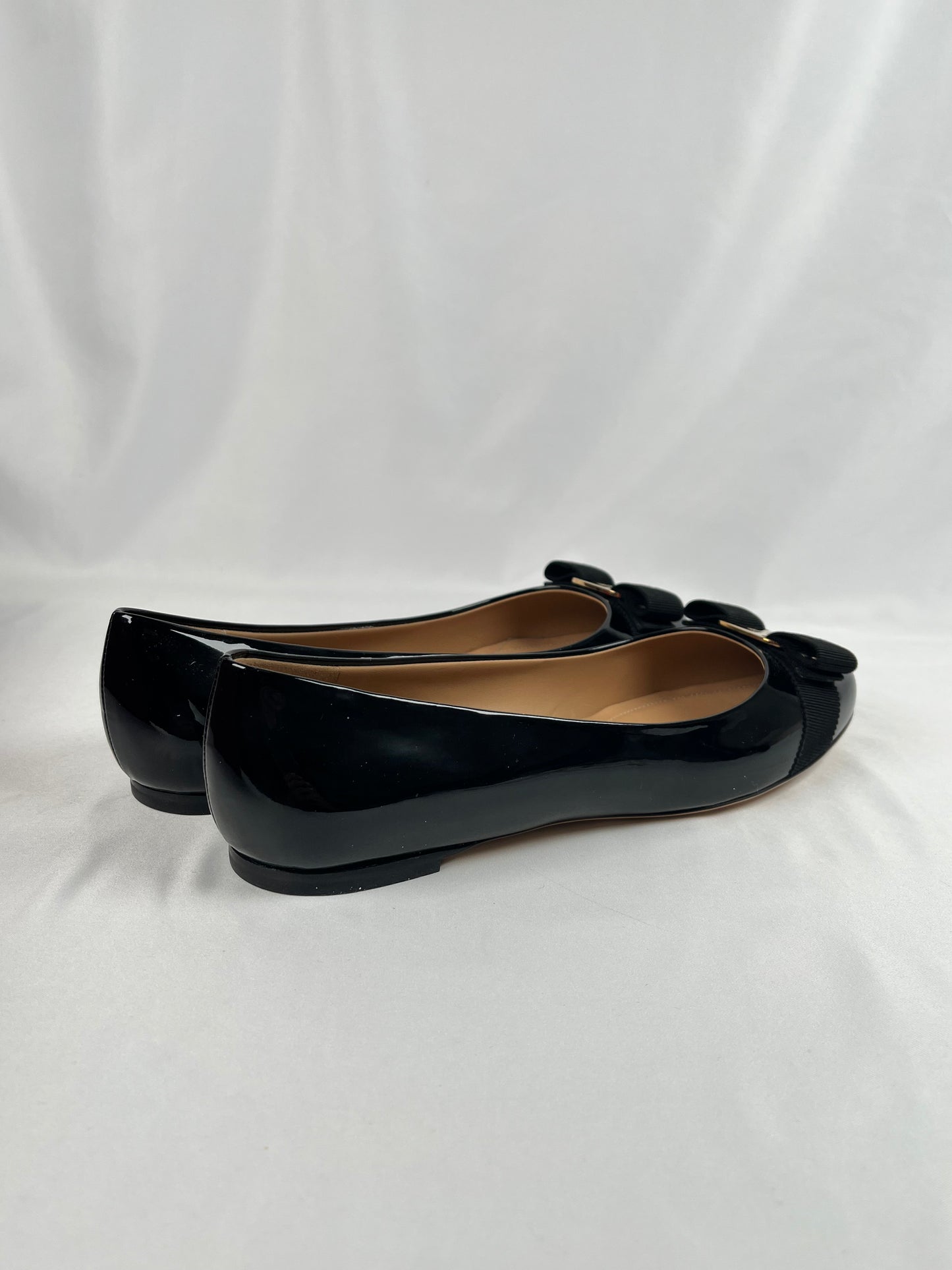 Pre-Owned SALVATORE FERRGAMO Varina Ballet Black Flats, 9.5
