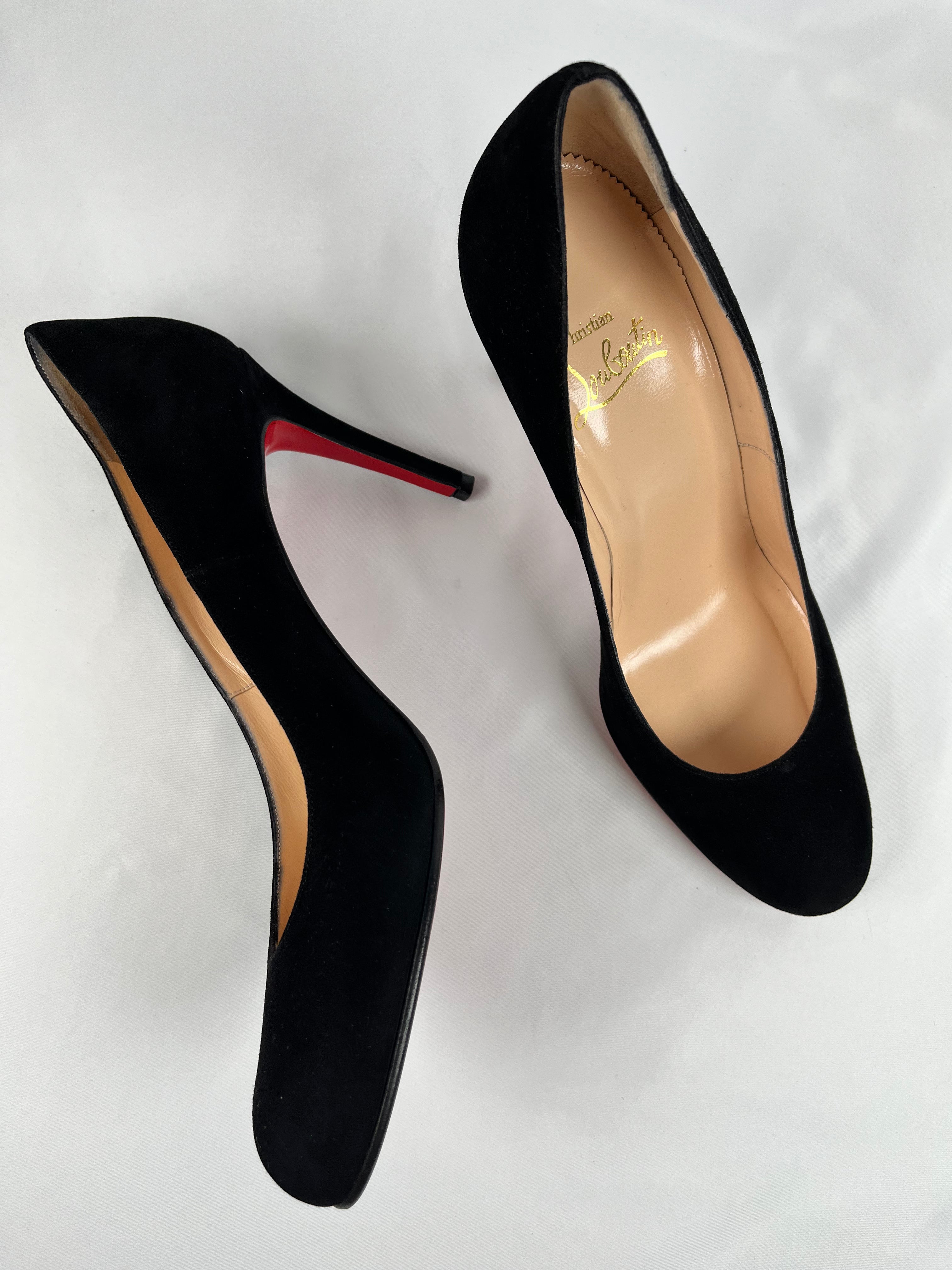 Pre-Owned CHRISTIAN LOUBOUTIN Black Pumps, 40.5