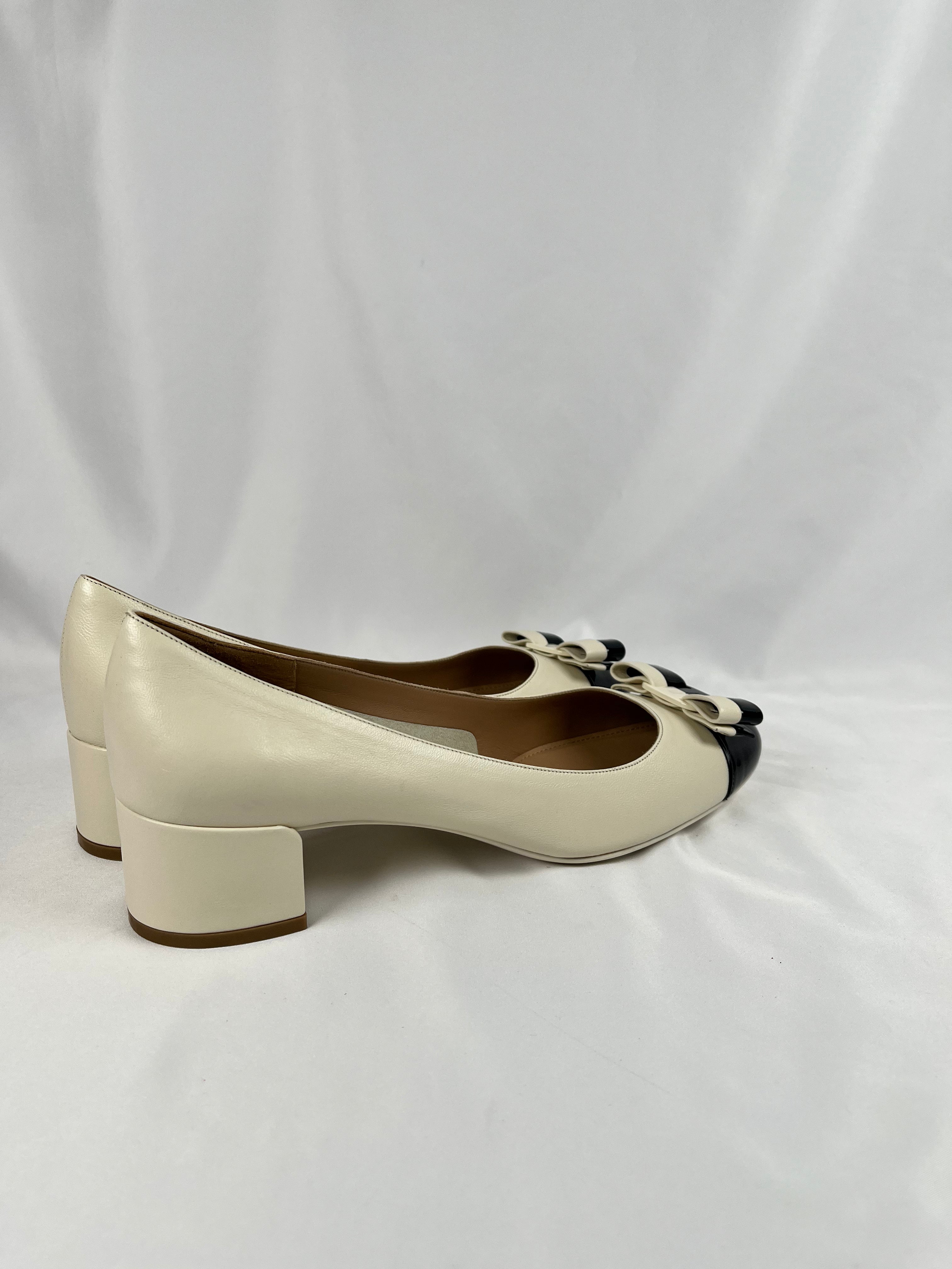 Salvatore Ferragamo Black/White Pumps, 9.5