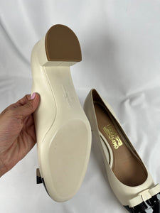 Salvatore Ferragamo Black/White Pumps, 9.5