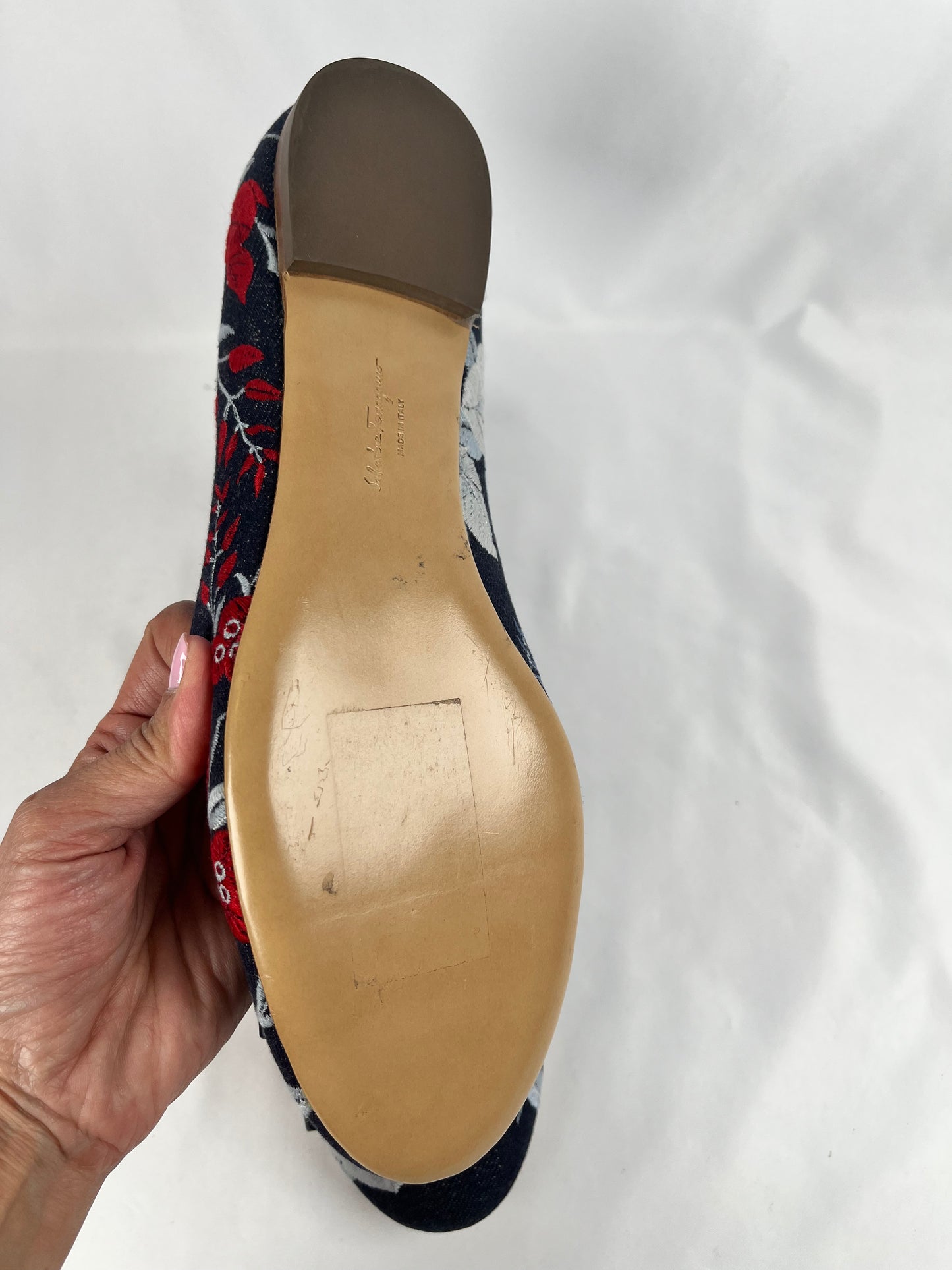 Pre-Owned SALVATORE FERRAGAMO Varina Blue Denim Flats, 9.5B
