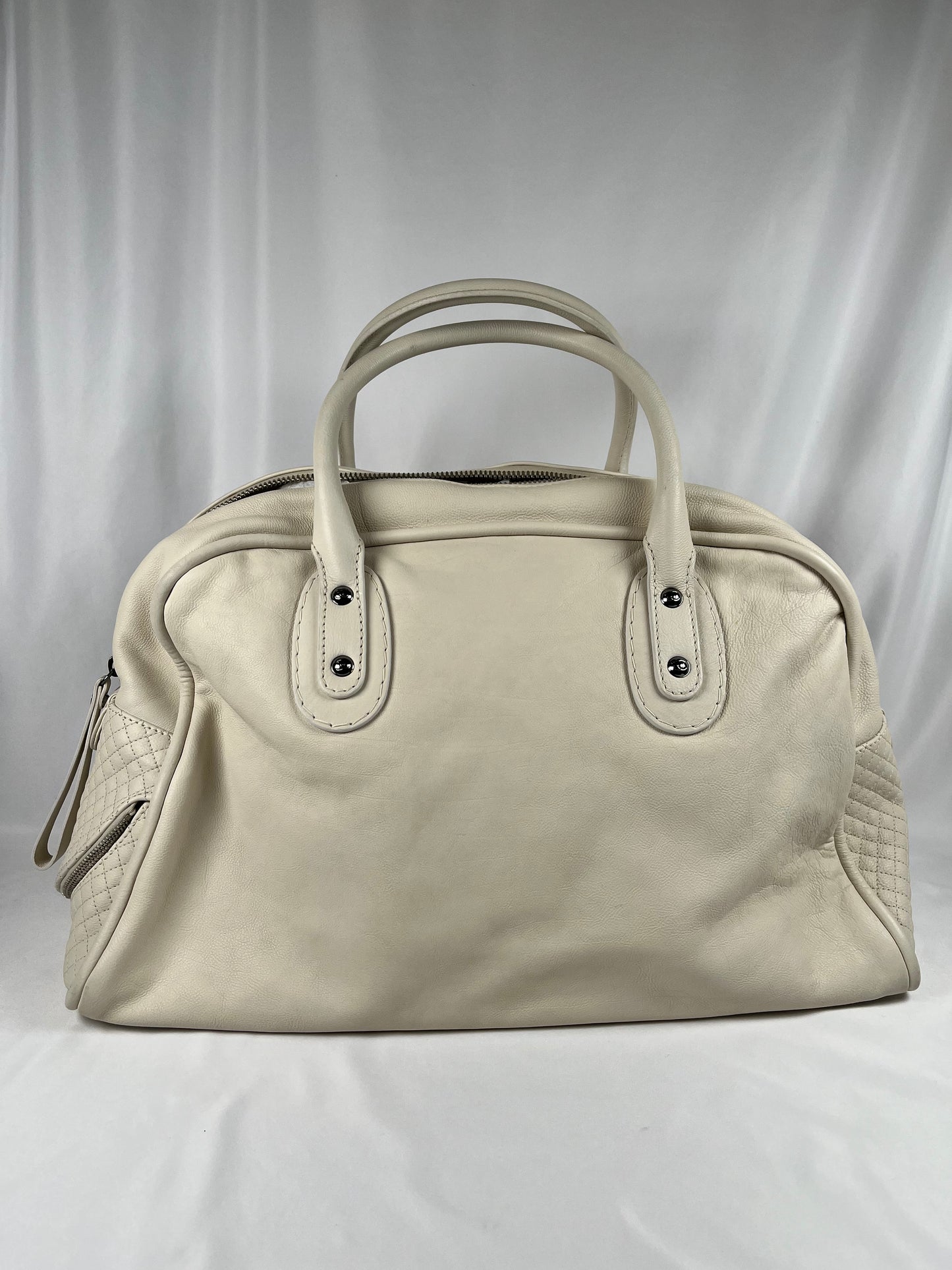 Pre-Owned Chanel™ CC Carry-On Bowling Bag White Handbag