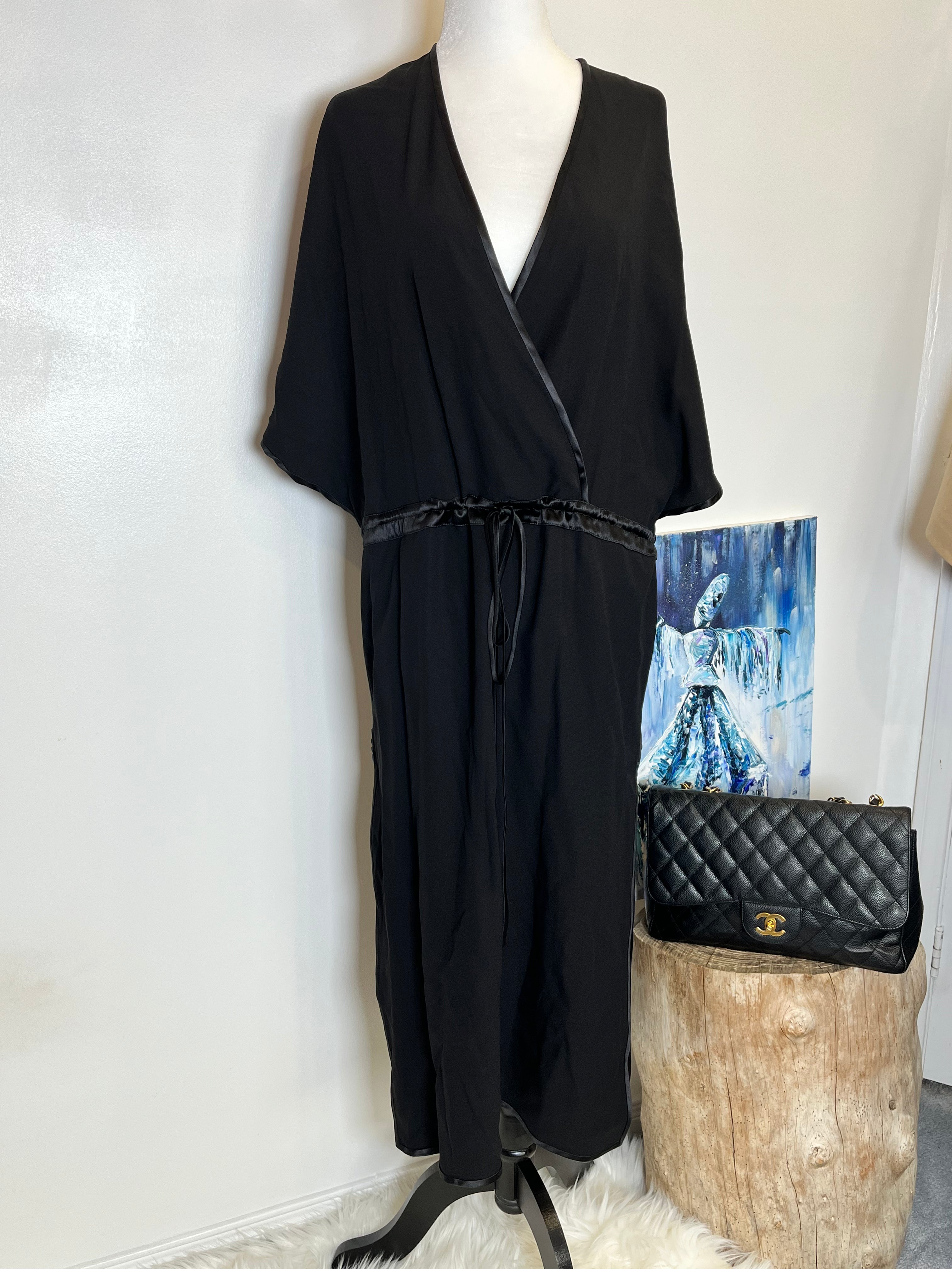 Pre-Owned GUCCI Matte Black Dress, 40
