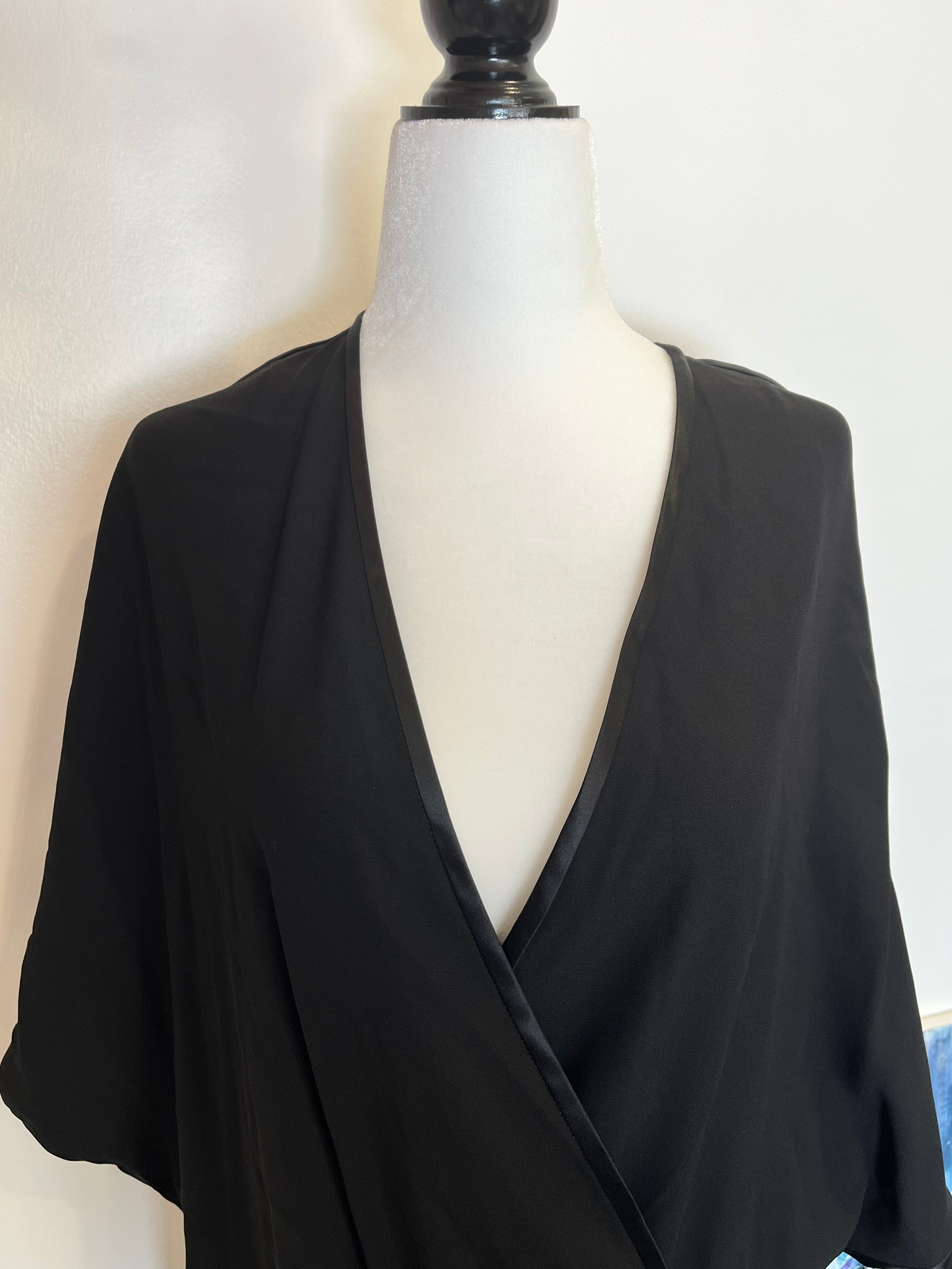 Pre-Owned GUCCI Matte Black Dress, 40