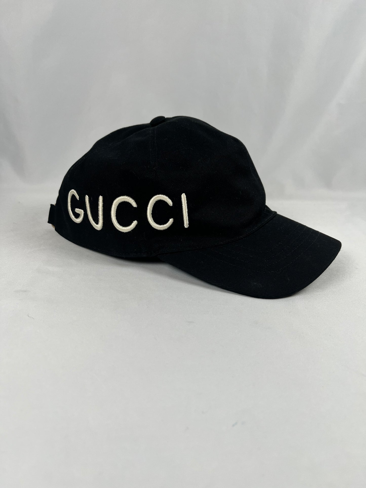 Pre-Owned GUCCI Loved Baseball Black Hat, Small