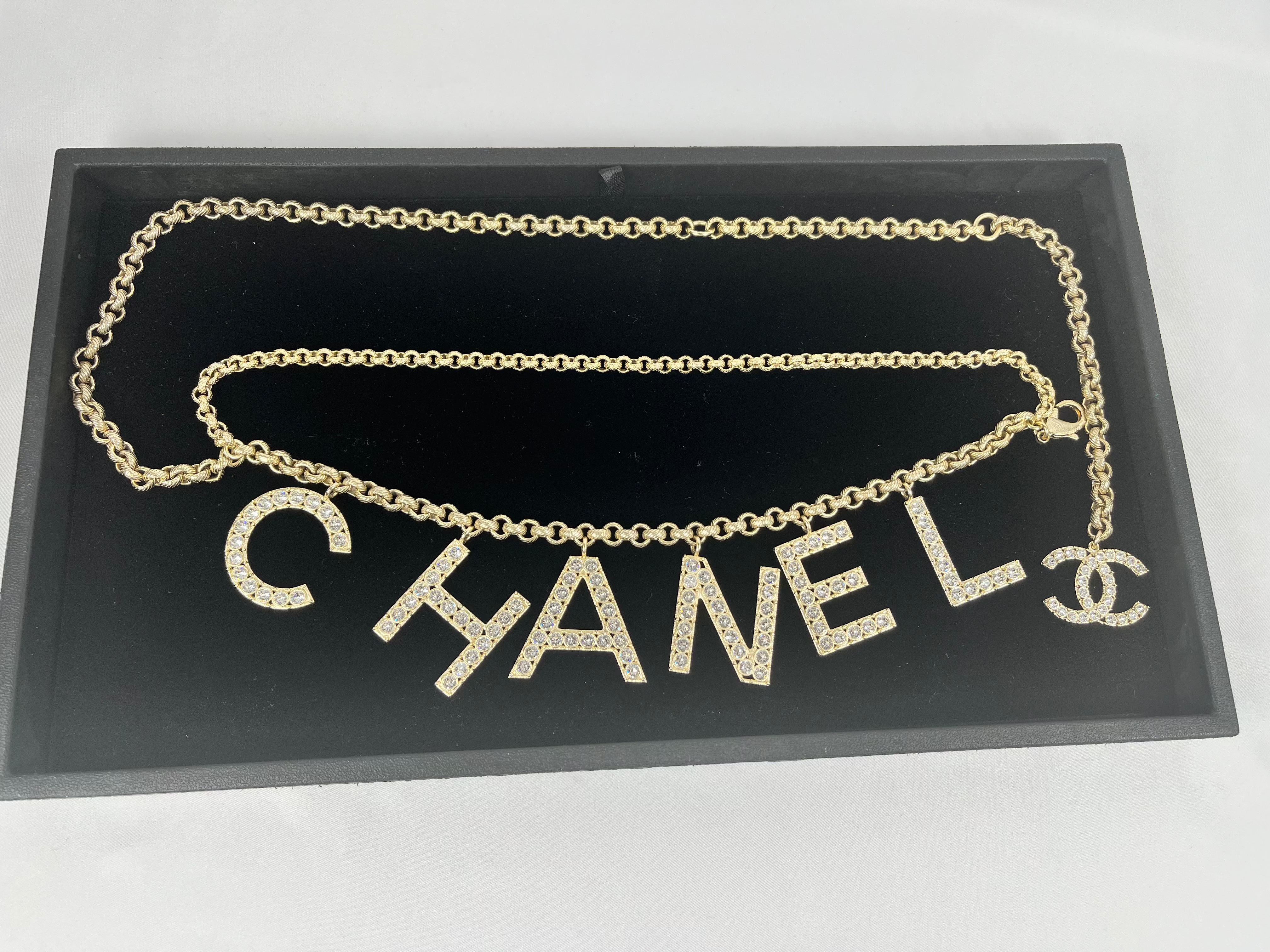 Pre-Owned CHANEL Gold Belt