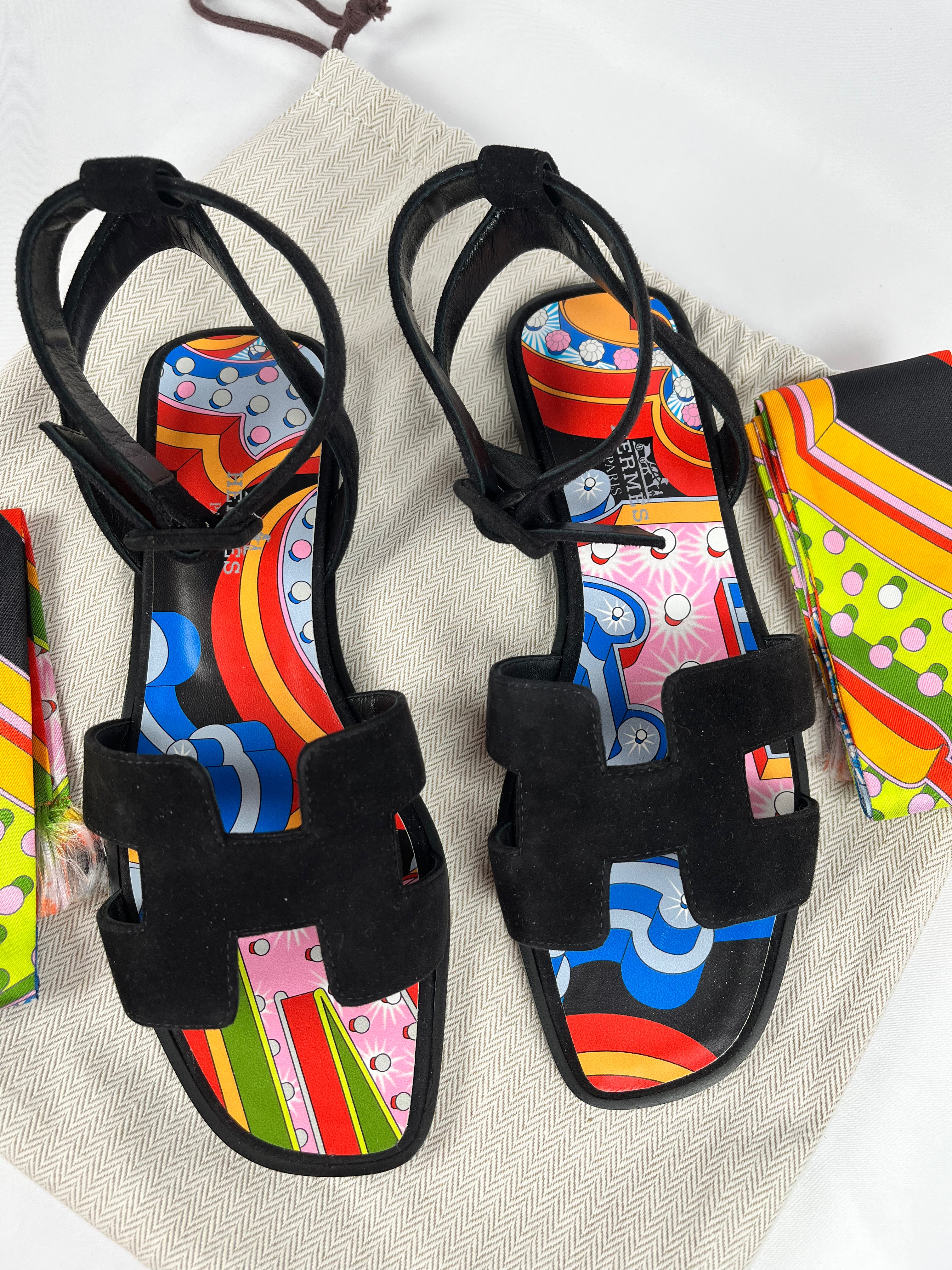 Pre-Owned HERMES Eyra Black Sandals, 36