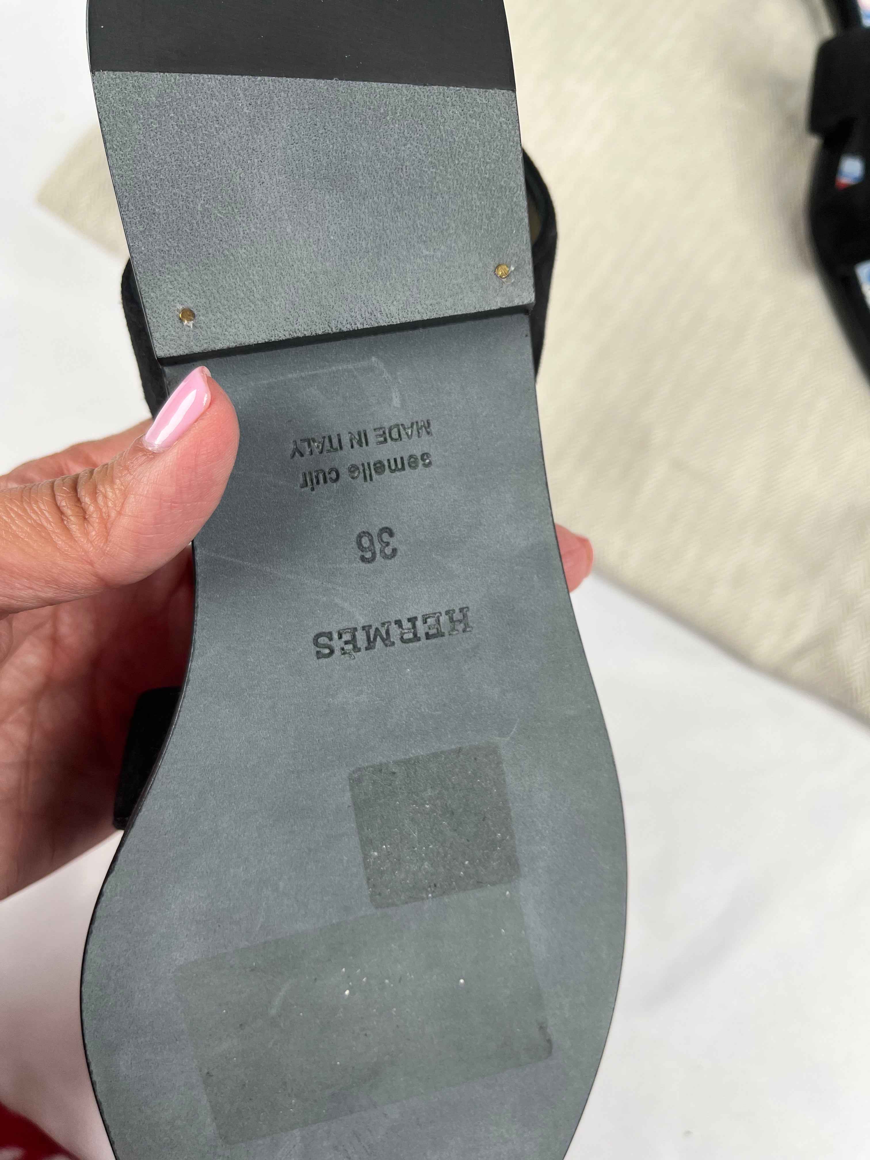 Pre-Owned HERMES Eyra Black Sandals, 36