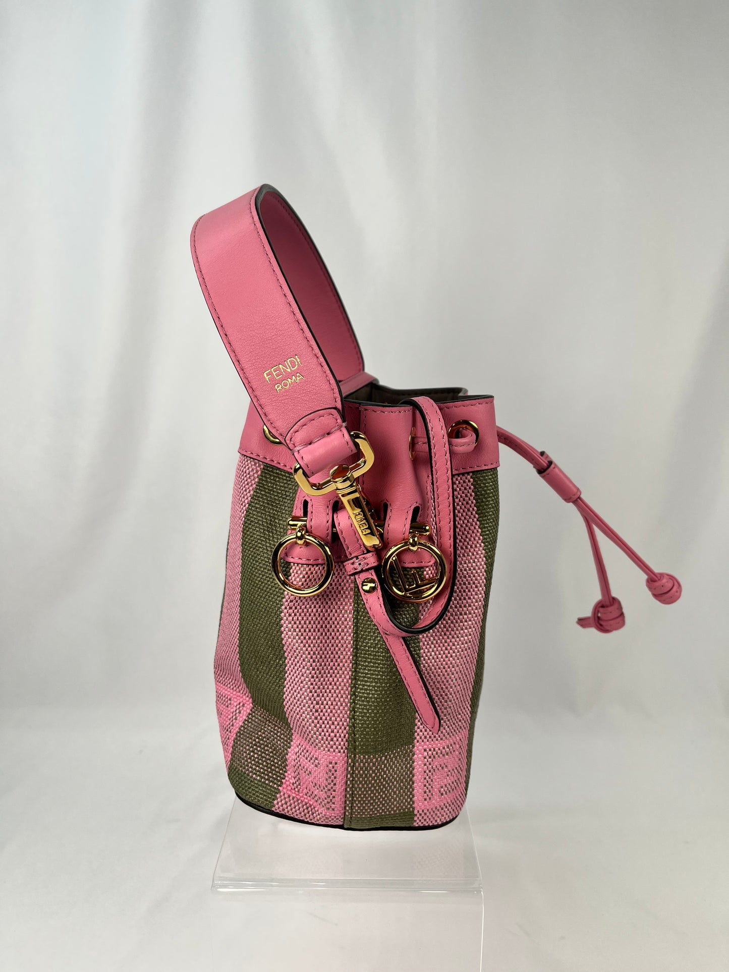 Pre-Owned FENDI Mon Tresor Raffia Bucket Pink/Brown Handbag