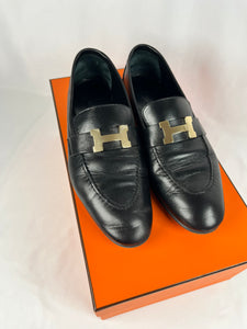 Pre-Owned HERMES Paris Black Loafers, 36