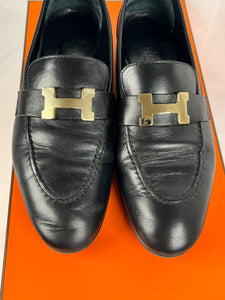 Pre-Owned HERMES Paris Black Loafers, 36