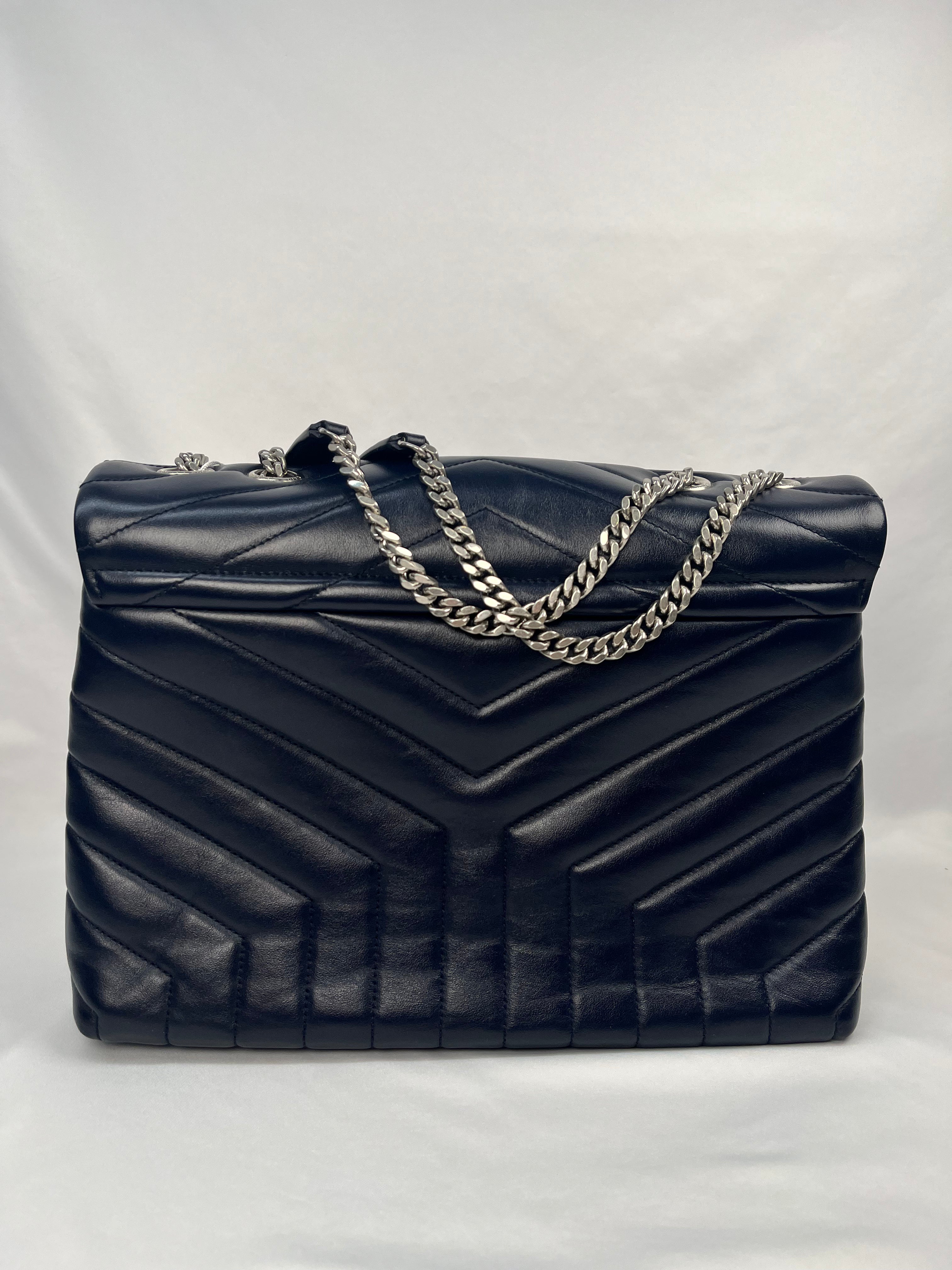Pre-Owned SAINT LAURENT LouLou Monogram Dark Blue Handbag, Medium