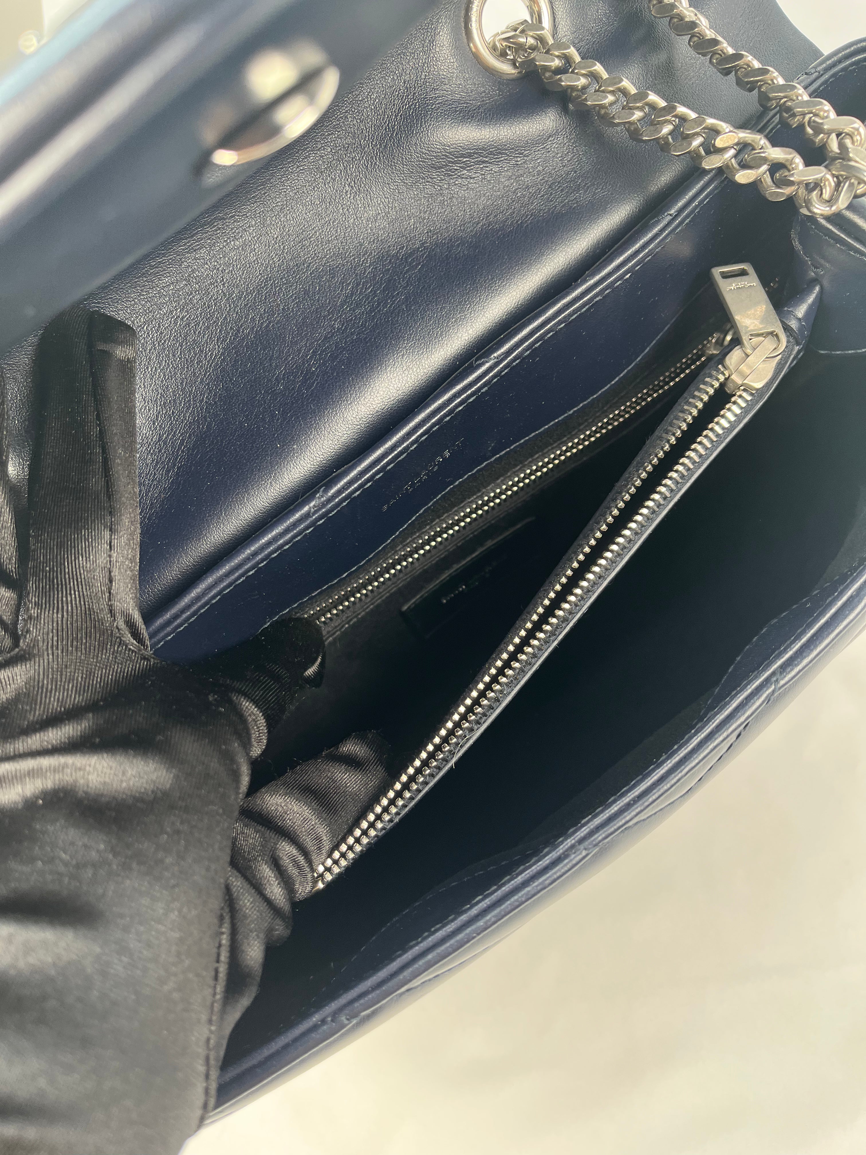 Pre-Owned SAINT LAURENT LouLou Monogram Dark Blue Handbag, Medium