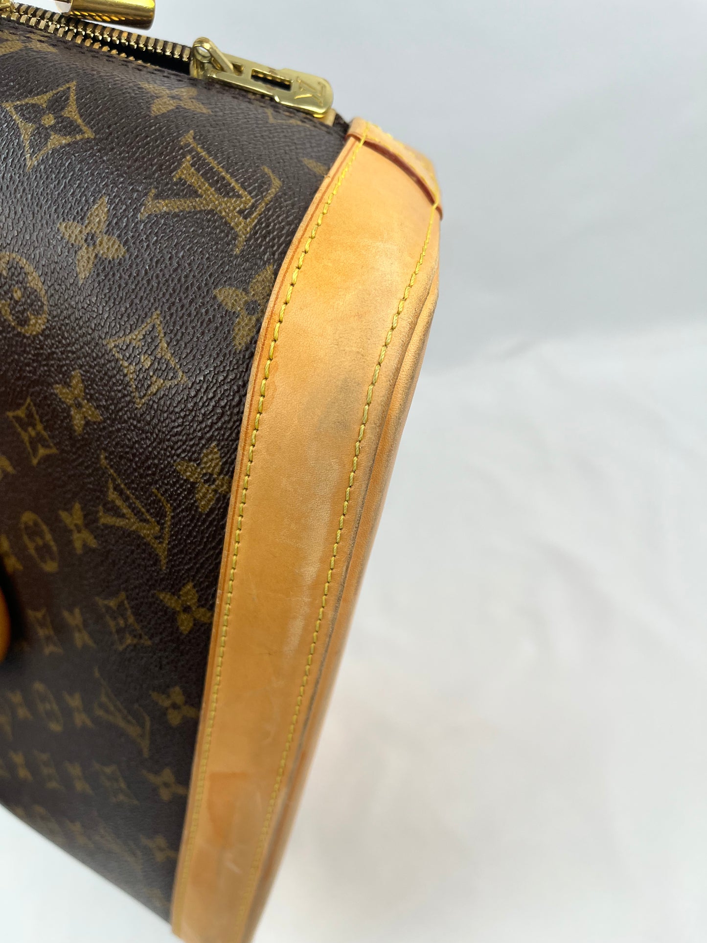 Pre-Owned LOUIS VUITTON Alma Monogram Handbag