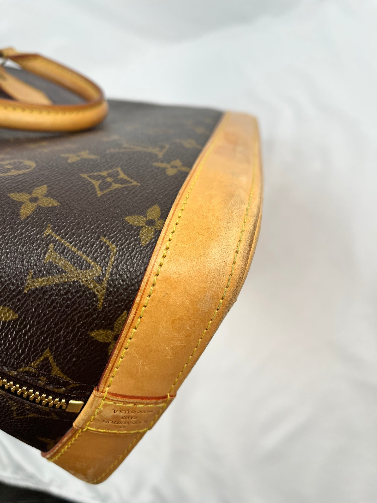 Pre-Owned LOUIS VUITTON Alma Monogram Handbag