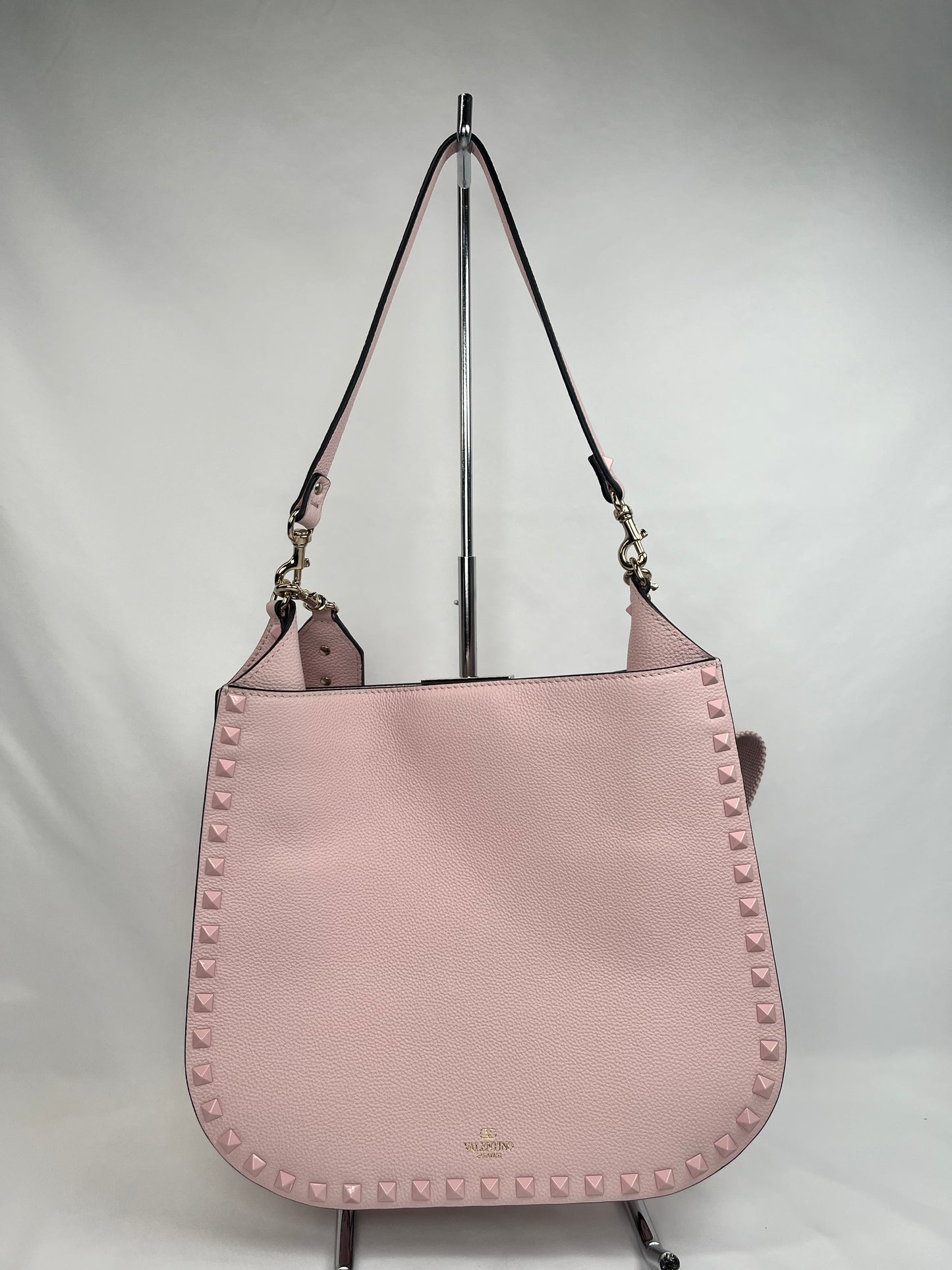Pre-Owned VALENTINO Rockstud Hobo Bag Pink Handbag