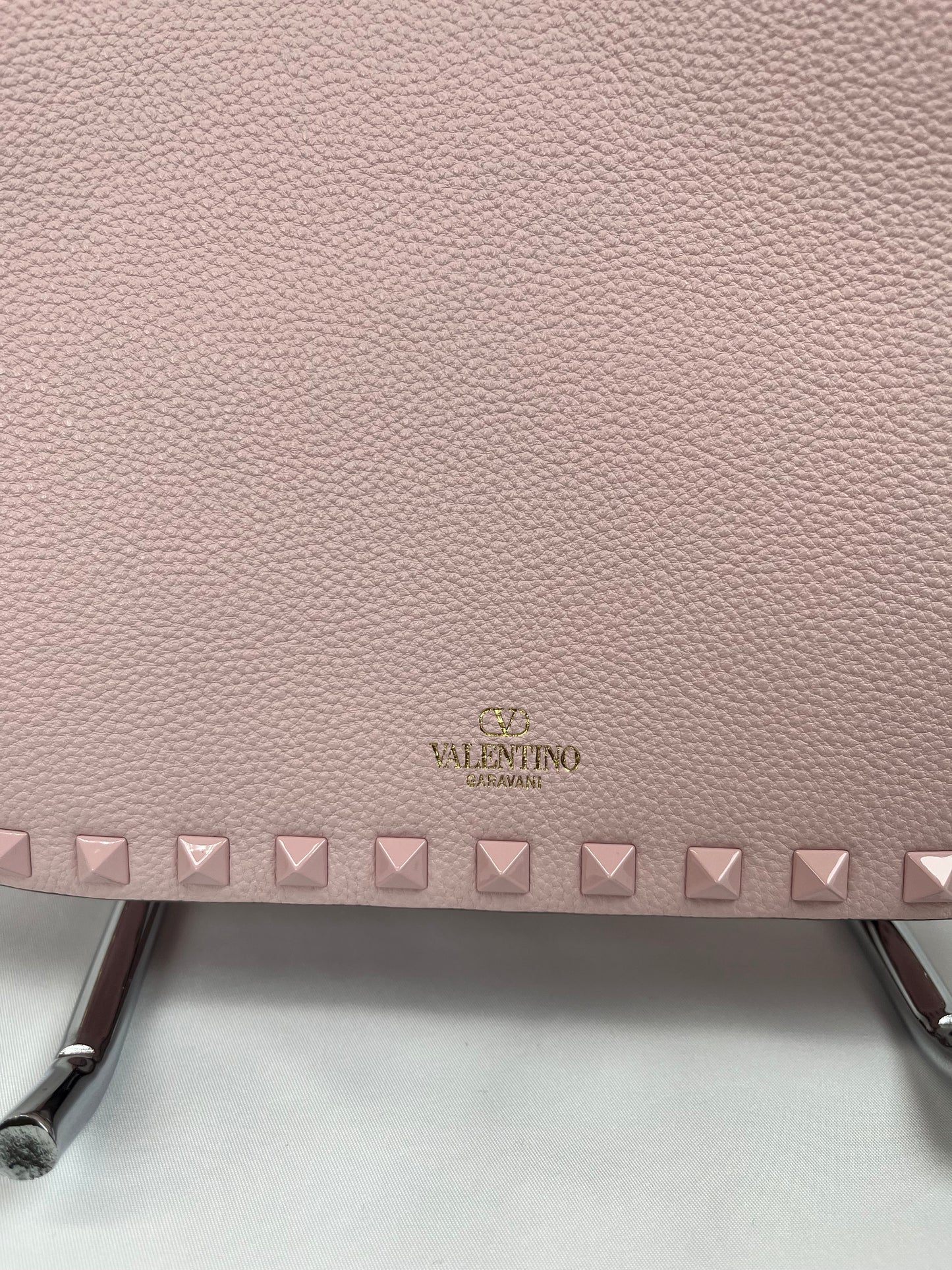 Pre-Owned VALENTINO Rockstud Hobo Bag Pink Handbag