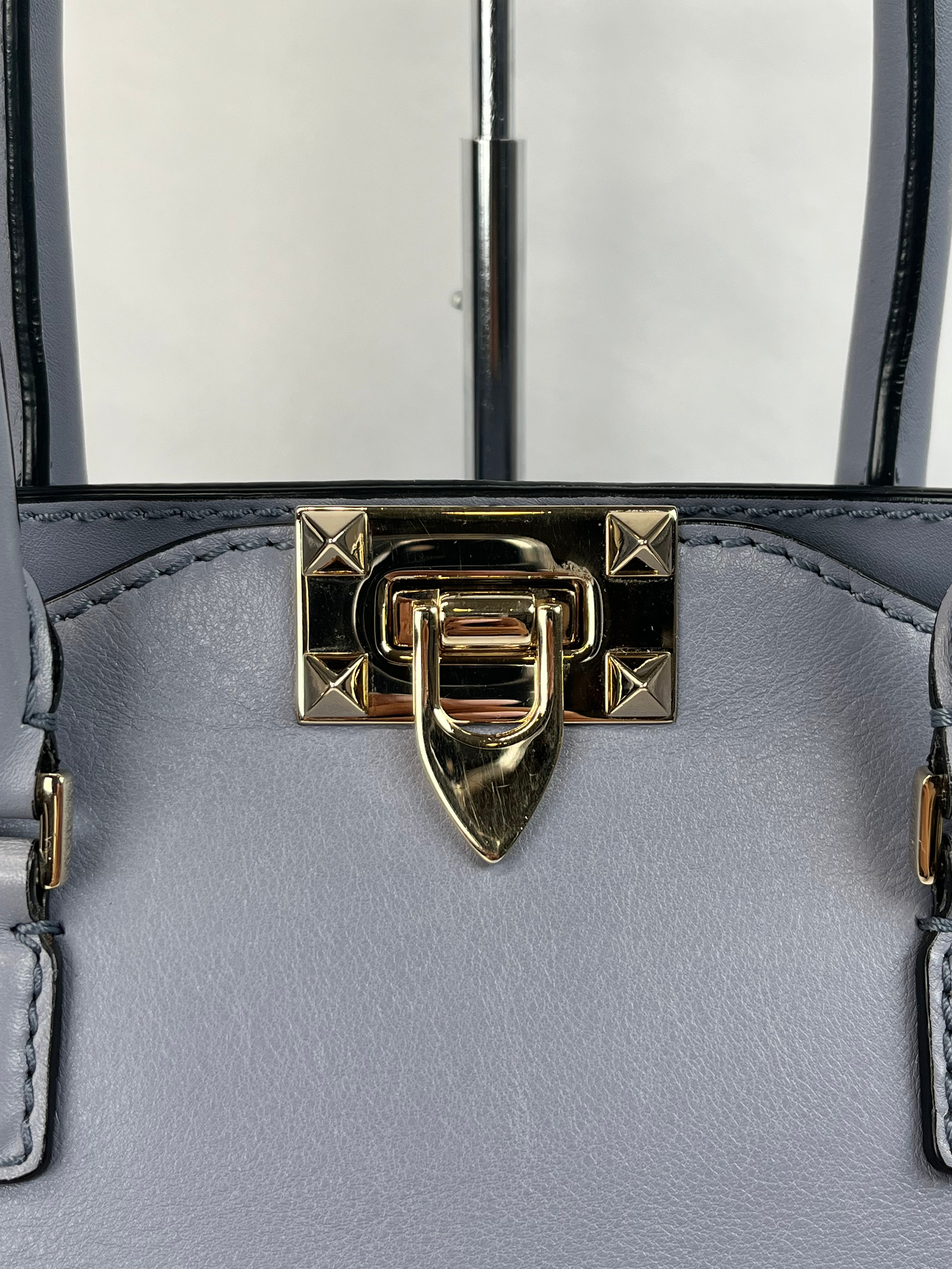 Pre-Owned VALENTINO Vitello Rockstud Double Handle London Stone Handbag