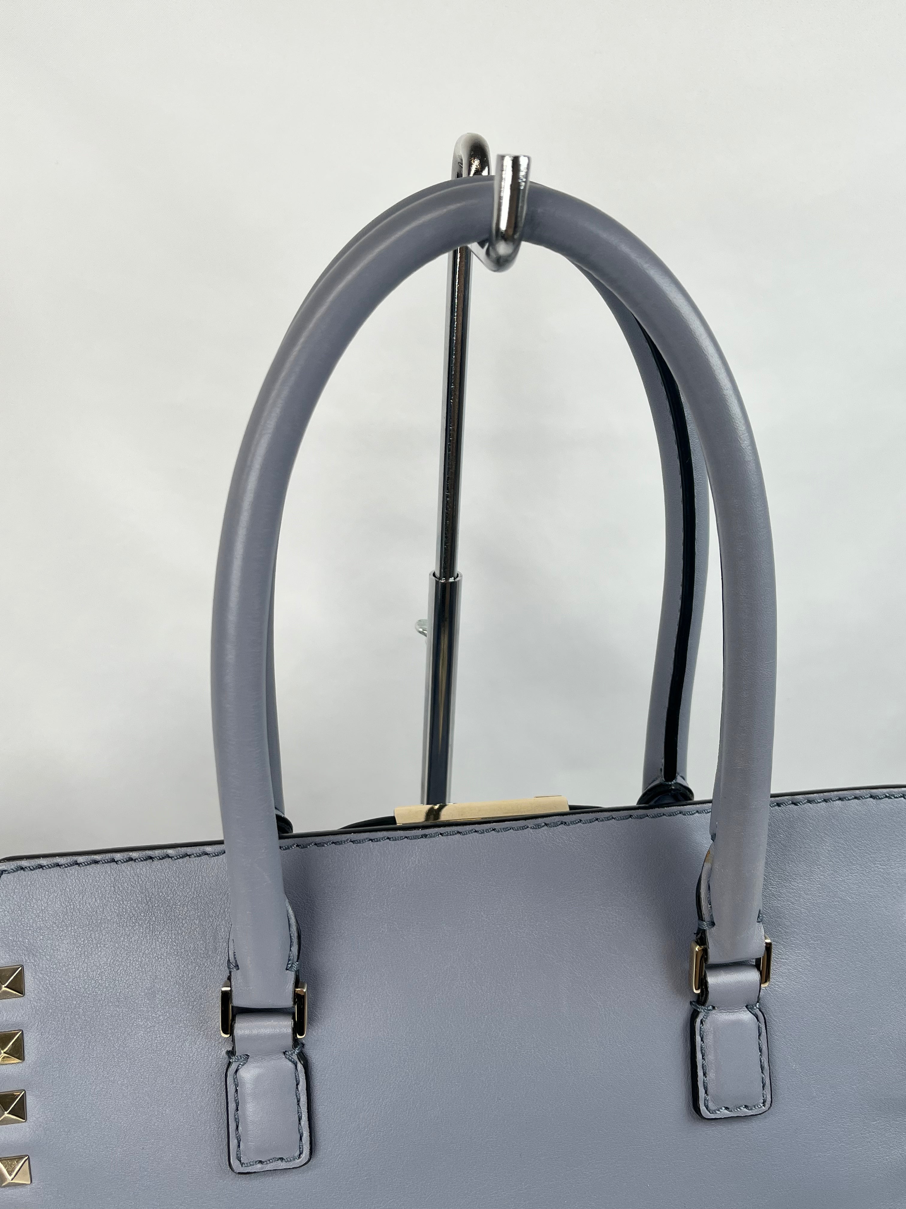 Pre-Owned VALENTINO Vitello Rockstud Double Handle London Stone Handbag