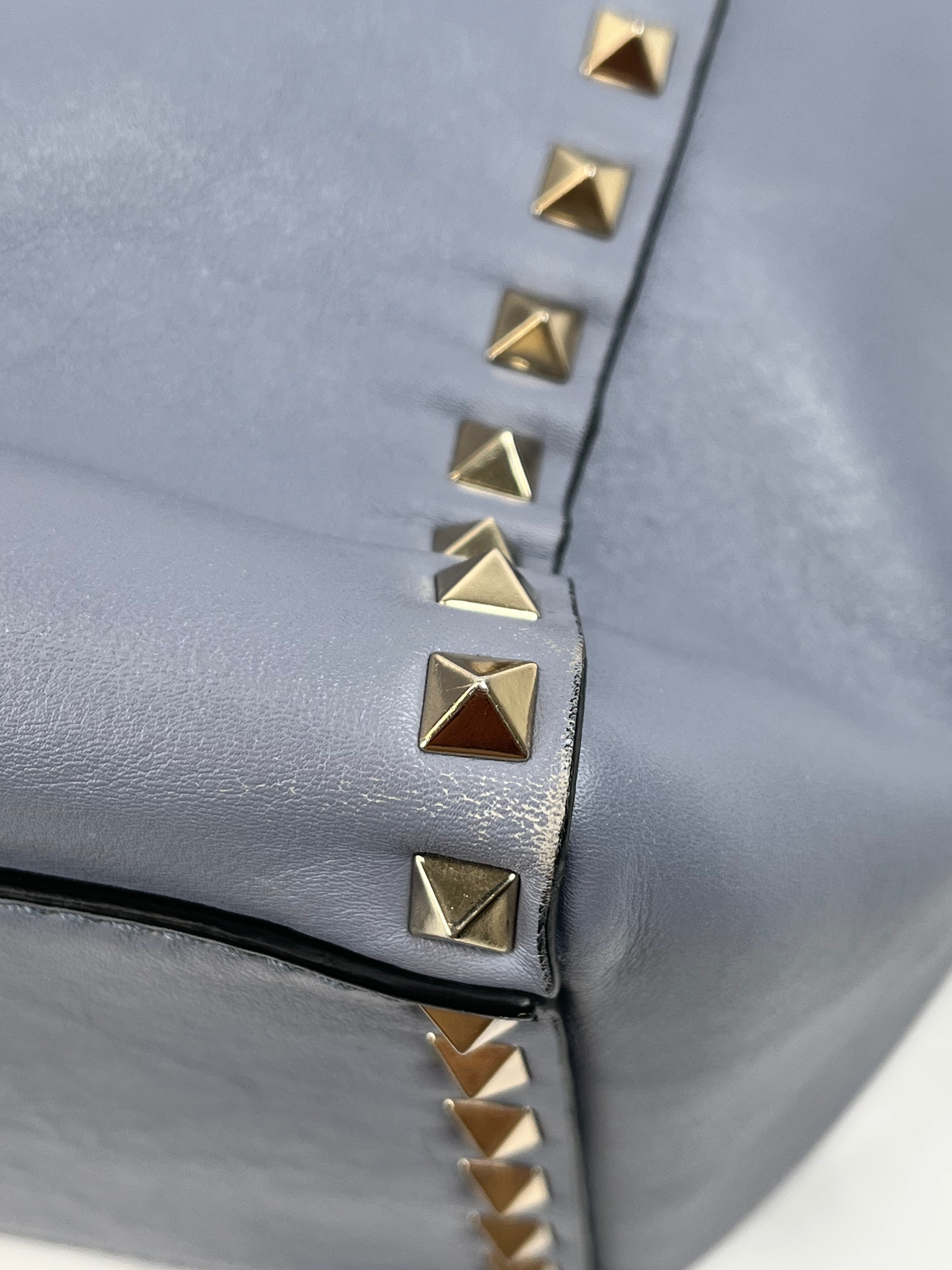 Pre-Owned VALENTINO Vitello Rockstud Double Handle London Stone Handbag