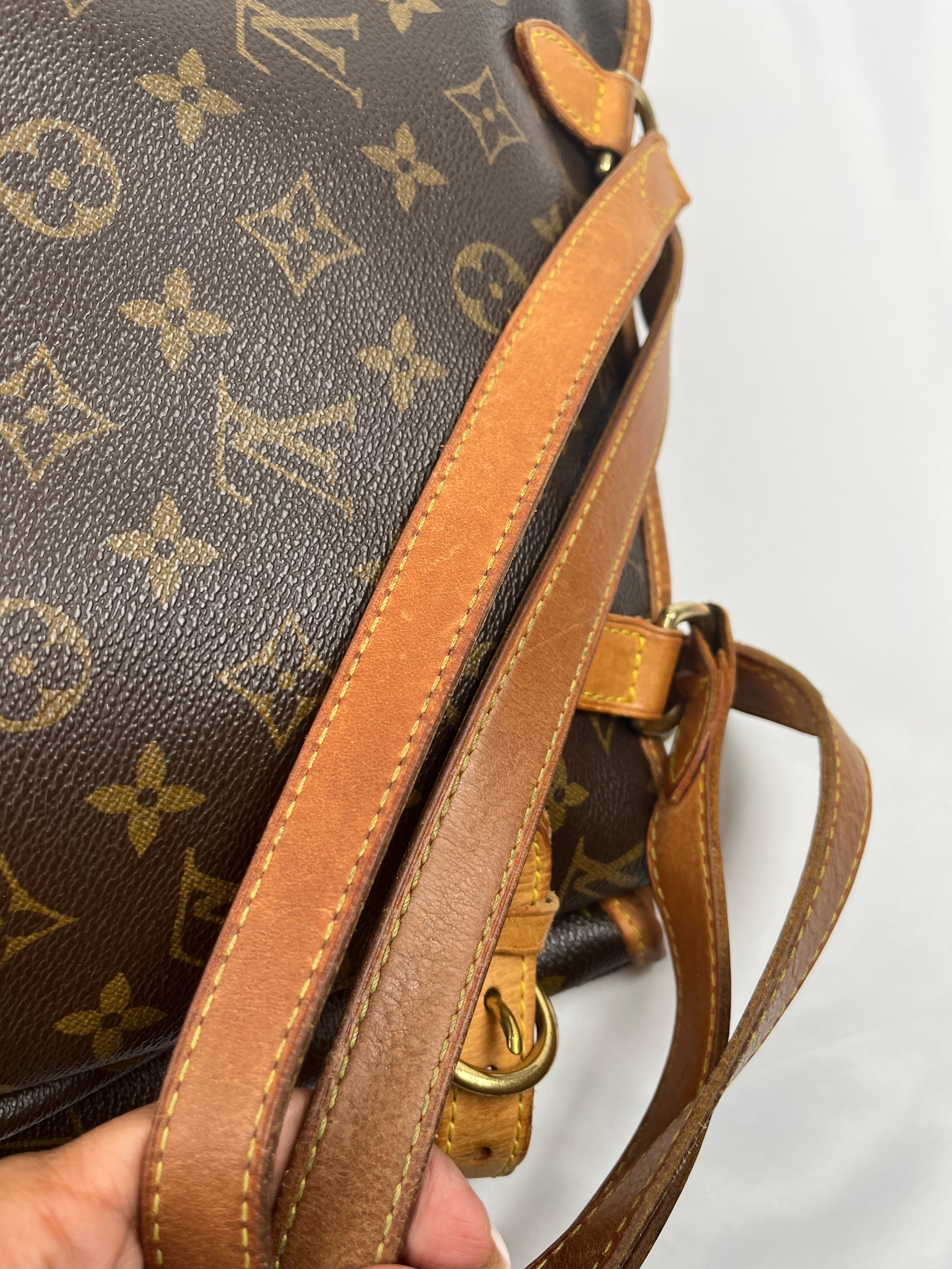 Pre-Owned LOUIS VUITTON Vertical Batignolles Monogram Handbag