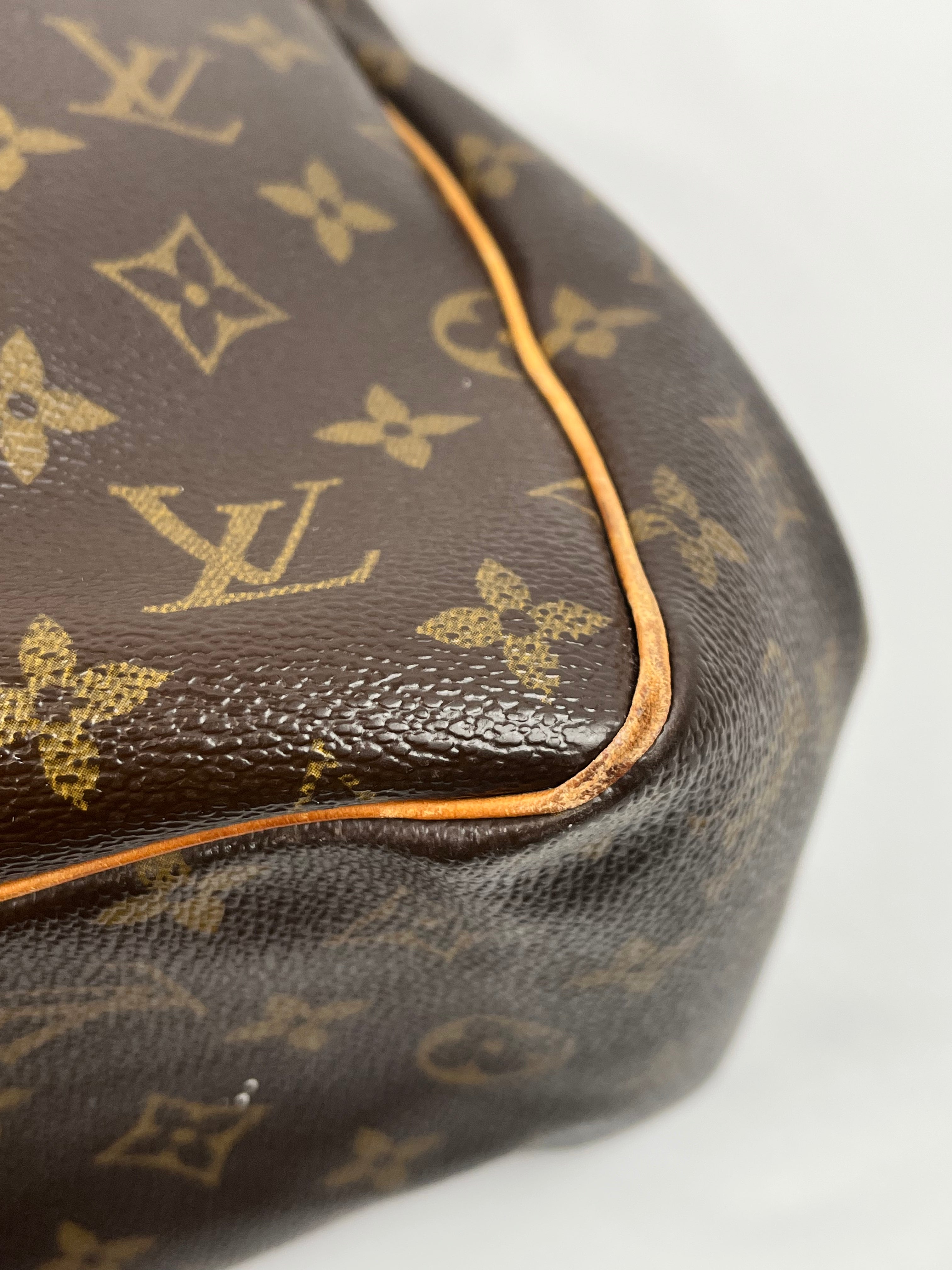 Pre-Owned LOUIS VUITTON Vertical Batignolles Monogram Handbag