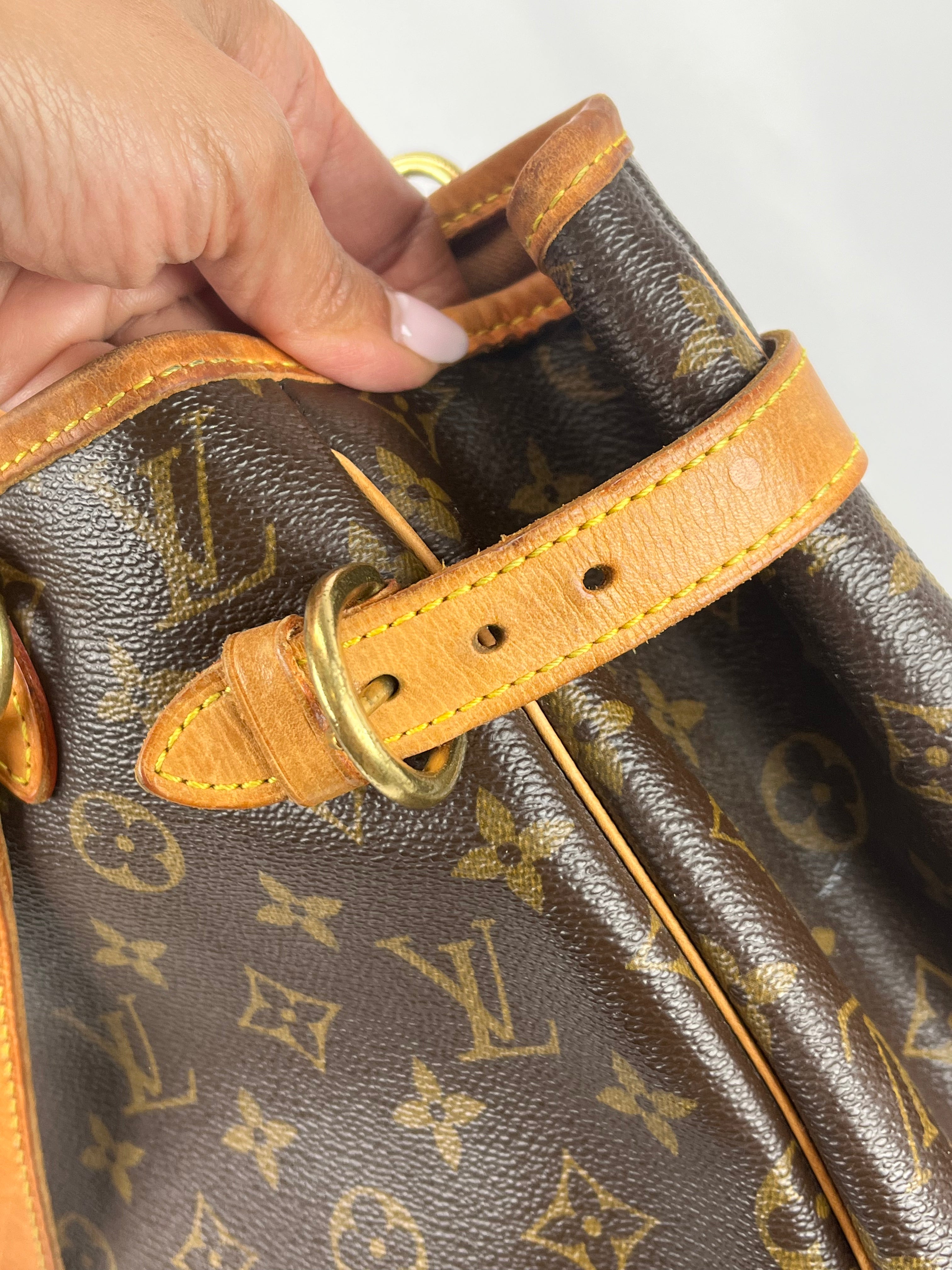 Pre-Owned LOUIS VUITTON Vertical Batignolles Monogram Handbag