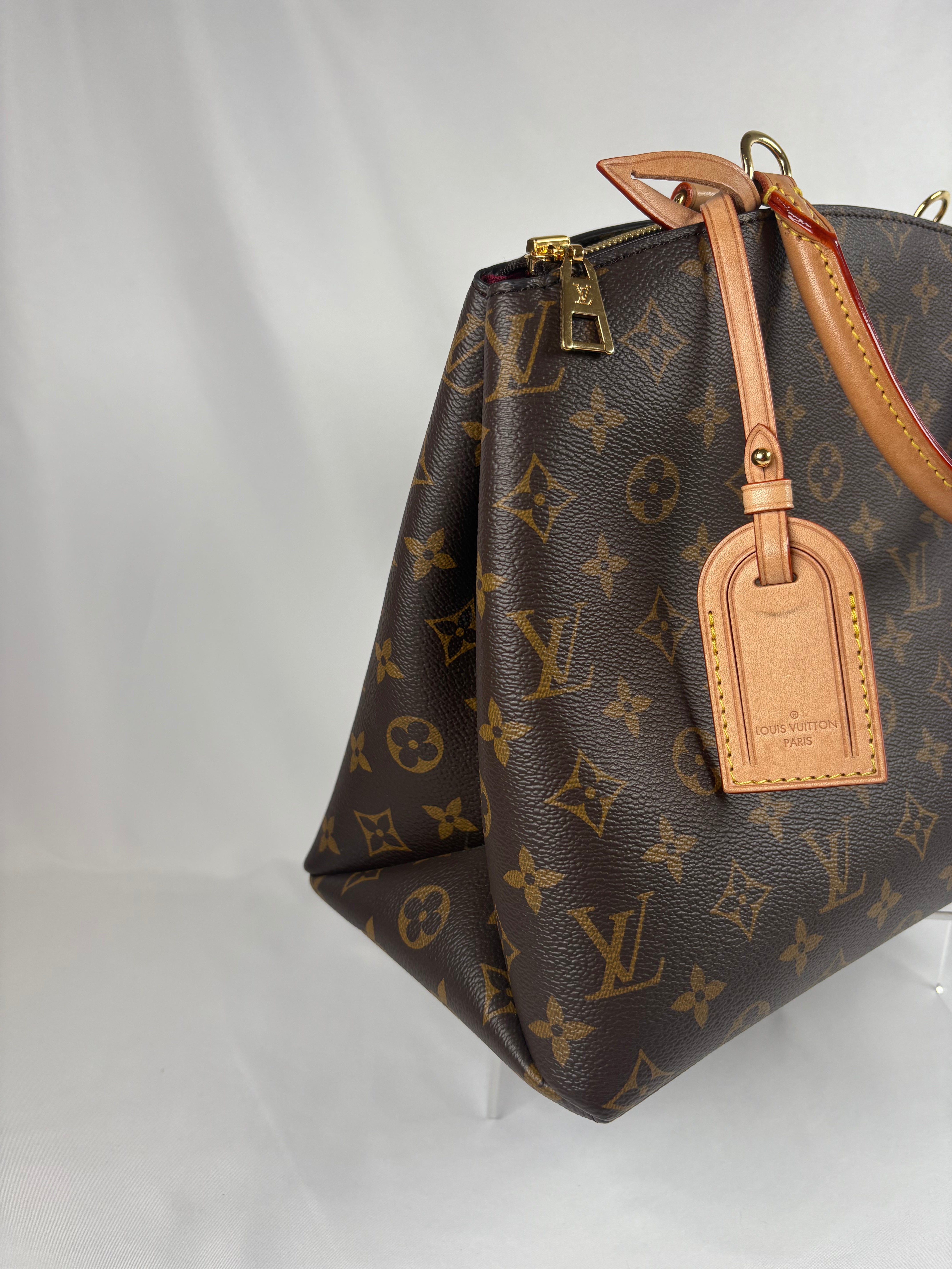 Pre-Owned LOUIS VUITTON Grand Palais Monogram Handbag