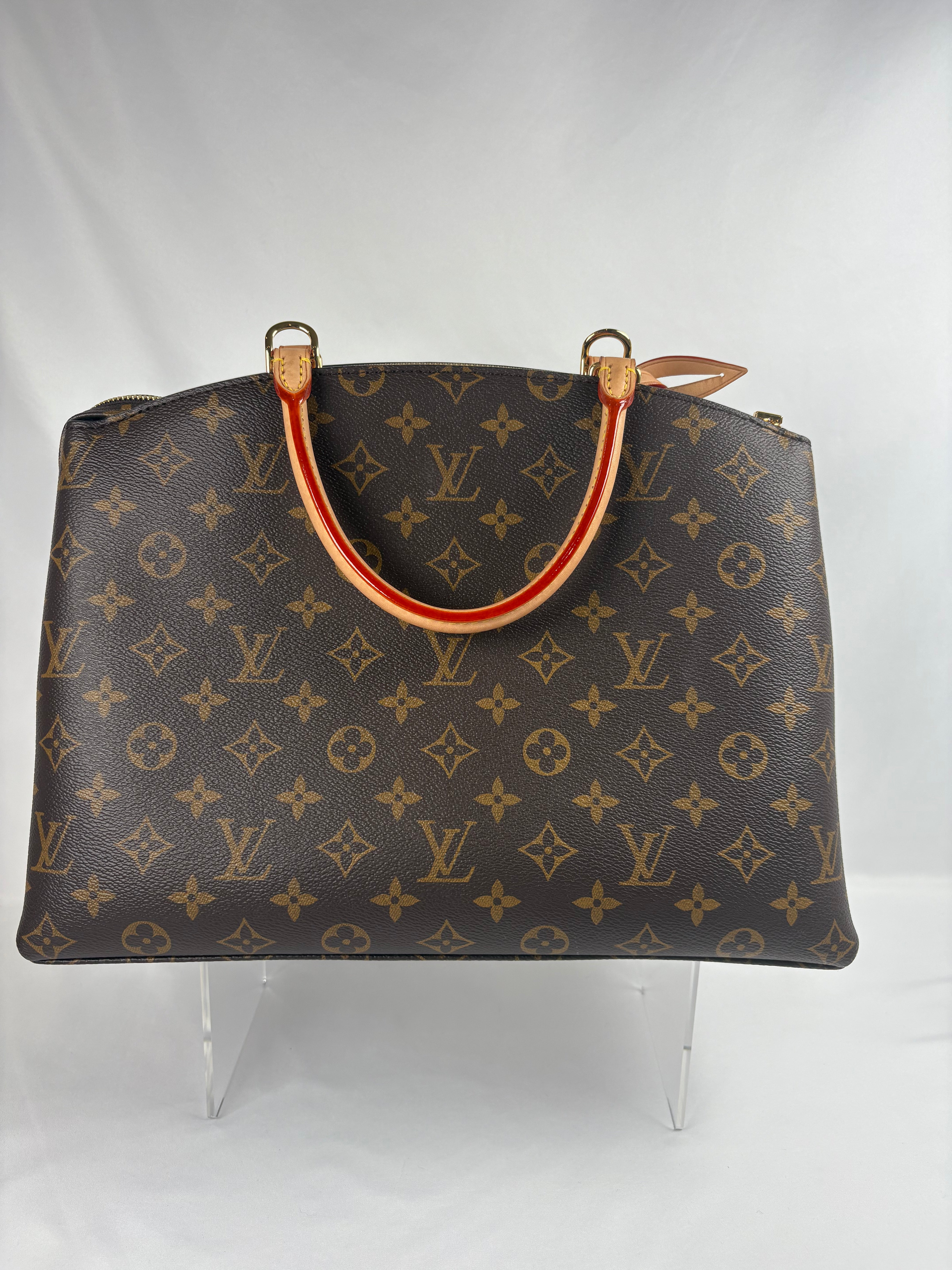 Pre-Owned LOUIS VUITTON Grand Palais Monogram Handbag