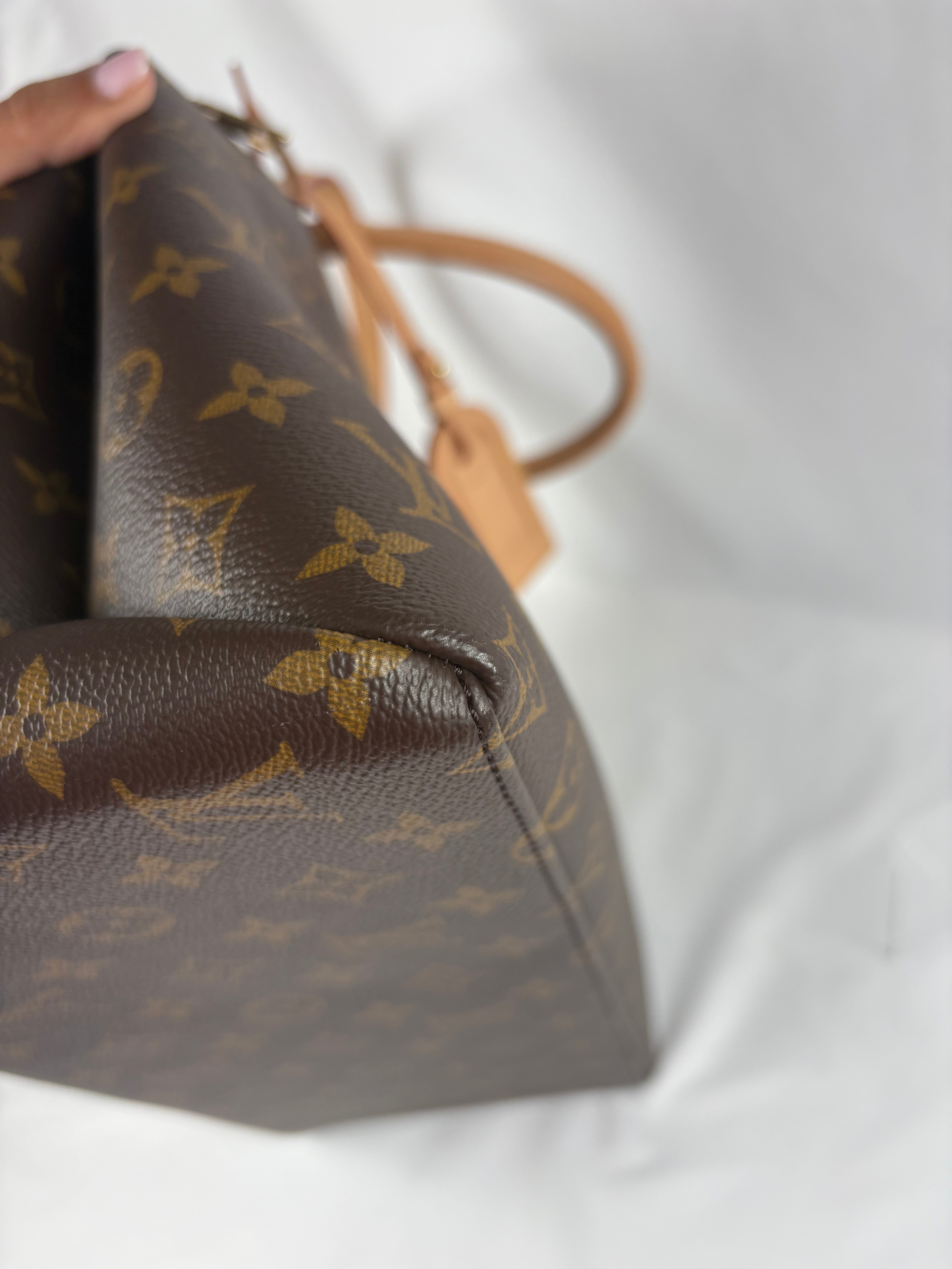 Pre-Owned LOUIS VUITTON Grand Palais Monogram Handbag