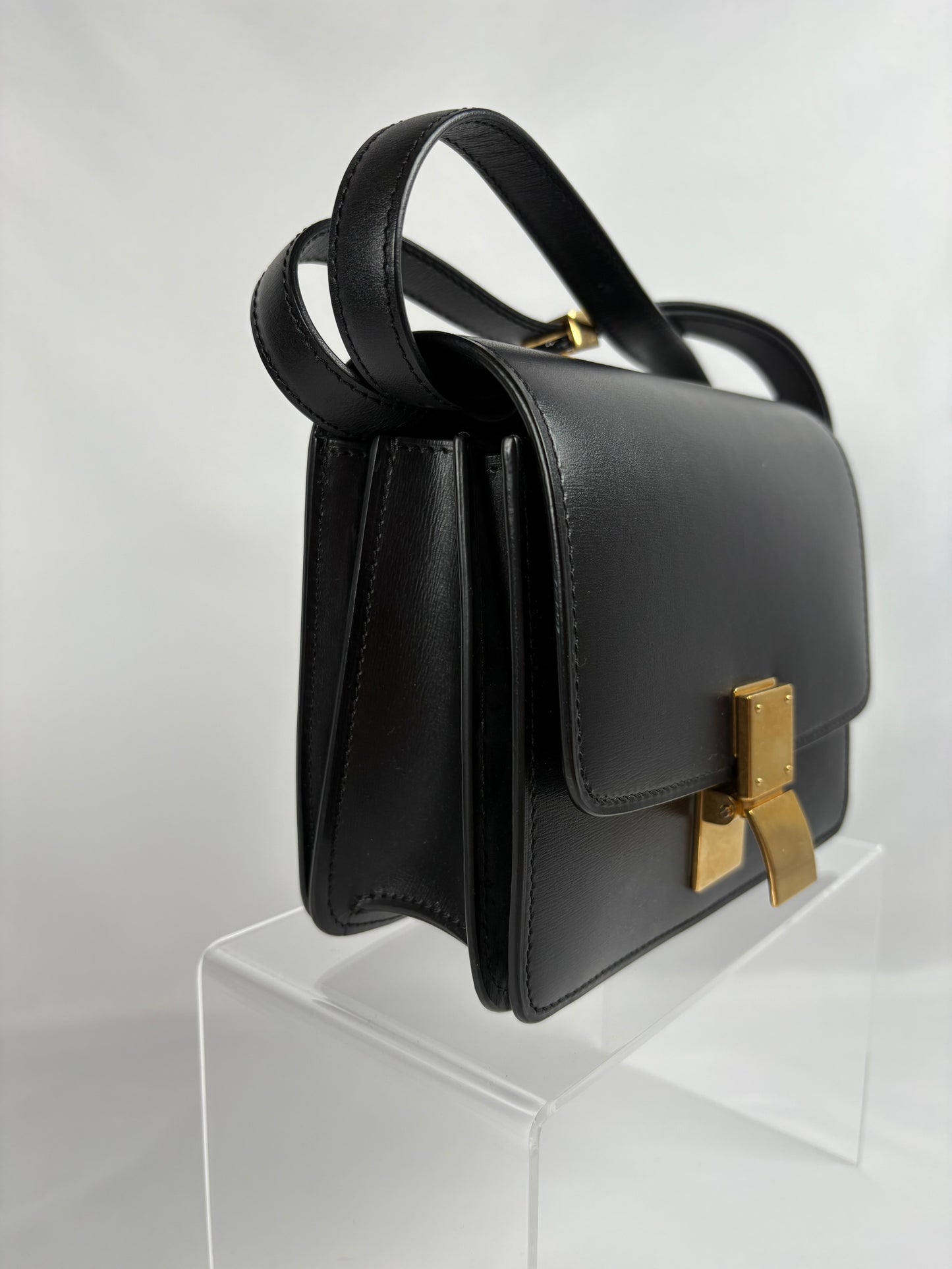 Pre-Owned CELINE Smooth Calfskin Box Black Handbag, Small