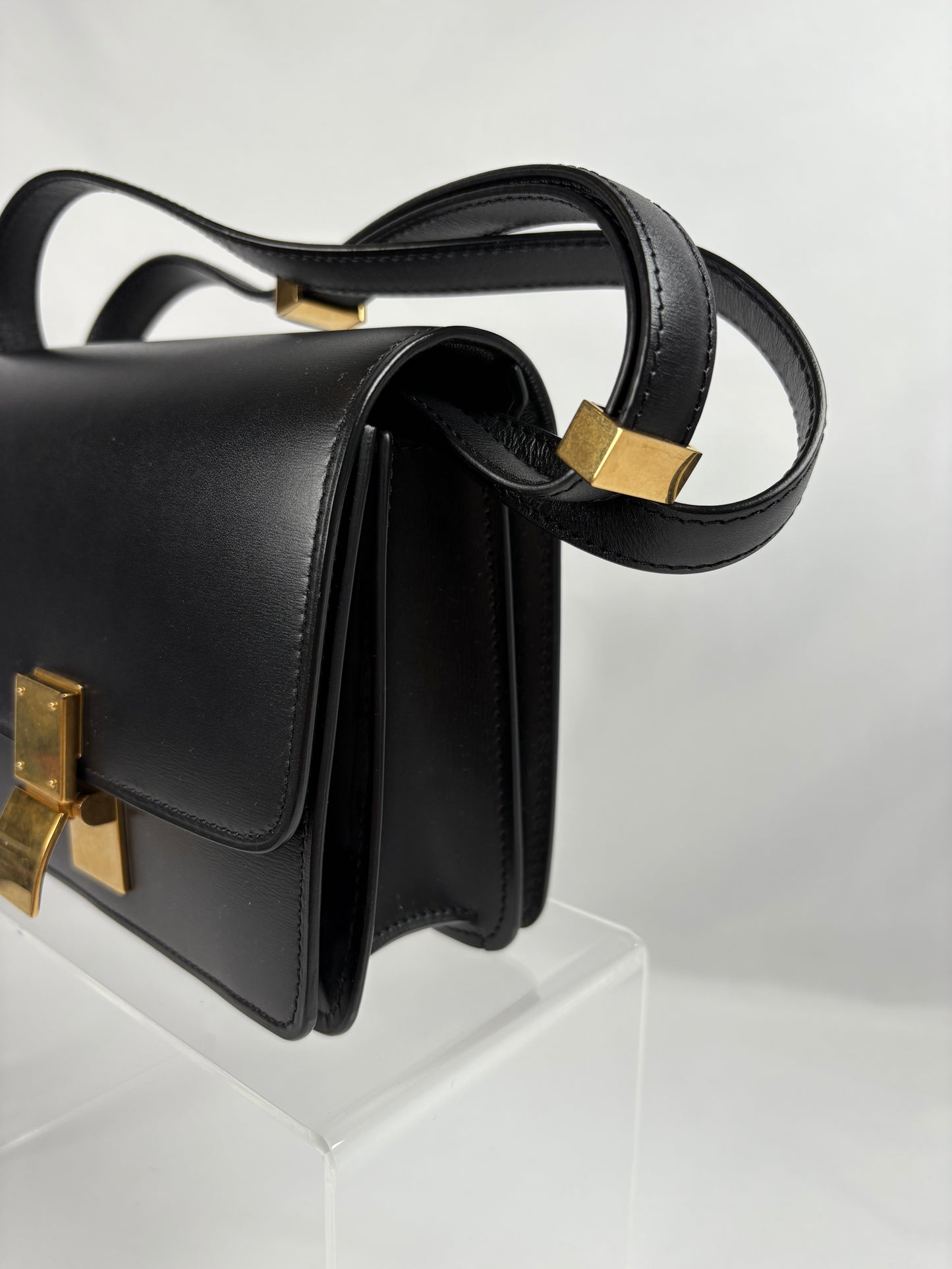 Pre-Owned CELINE Smooth Calfskin Box Black Handbag, Small